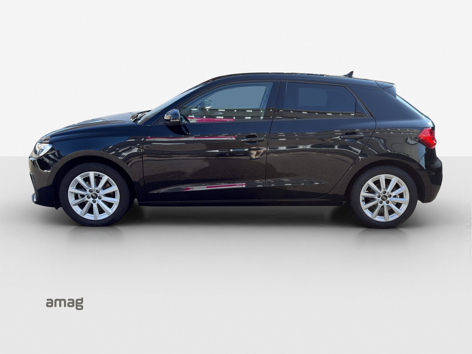 AUDI A1 Sportback 30 TFSI Attraction, Petrol, Second hand / Used, Automatic - 2