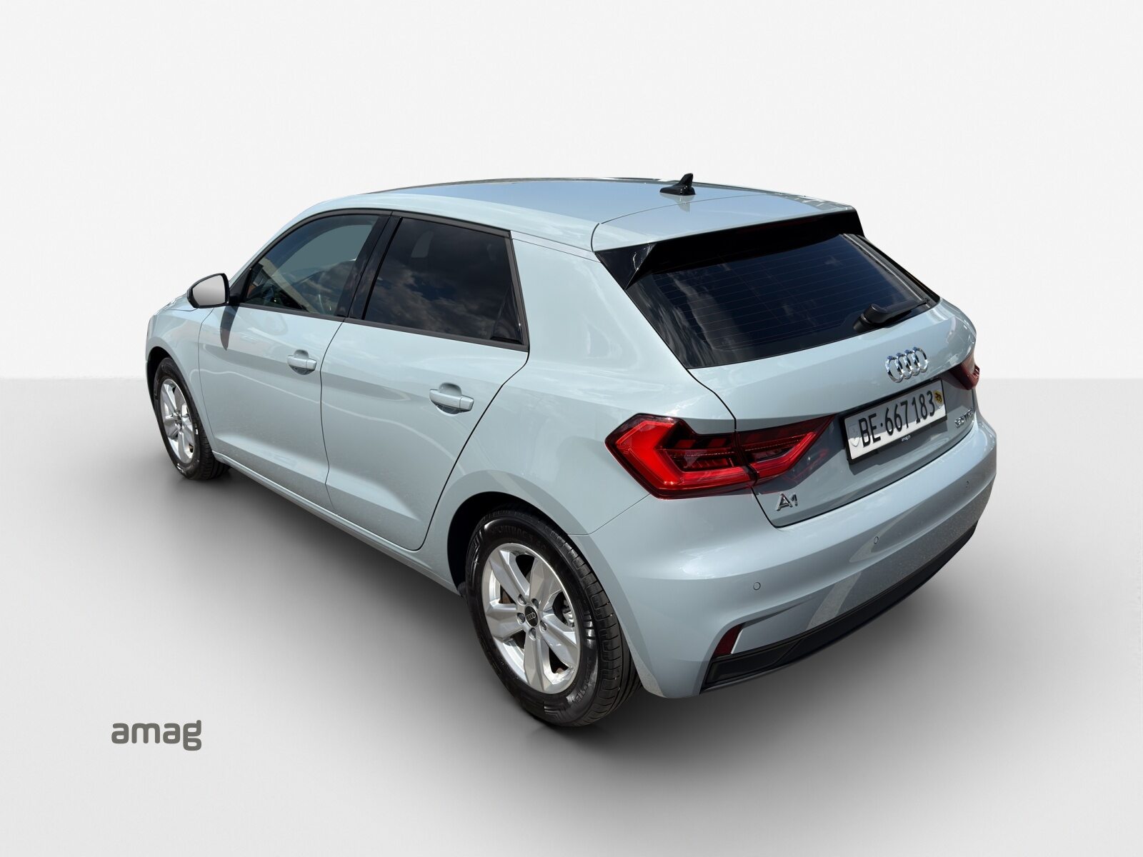AUDI A1 Sportback 30 TFSI Attraction, Petrol, Second hand / Used, Automatic - 3