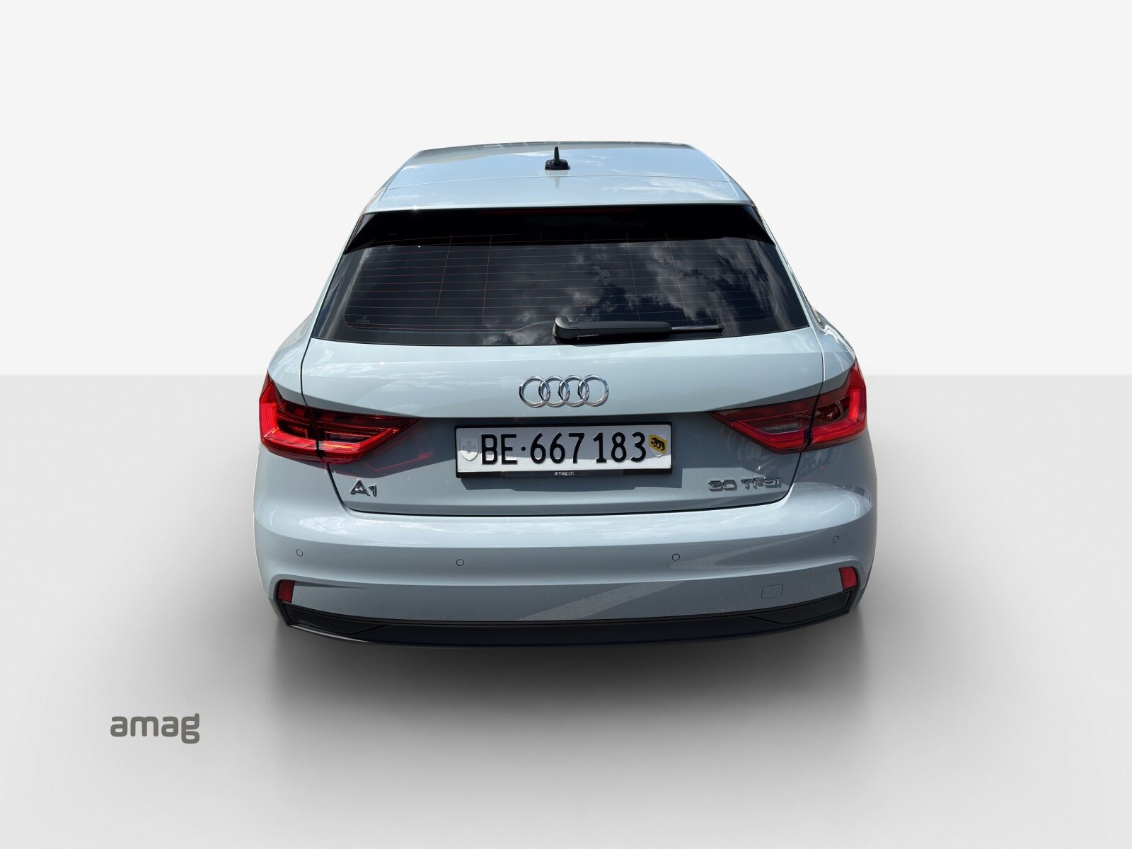 AUDI A1 Sportback 30 TFSI Attraction, Petrol, Second hand / Used, Automatic - 4