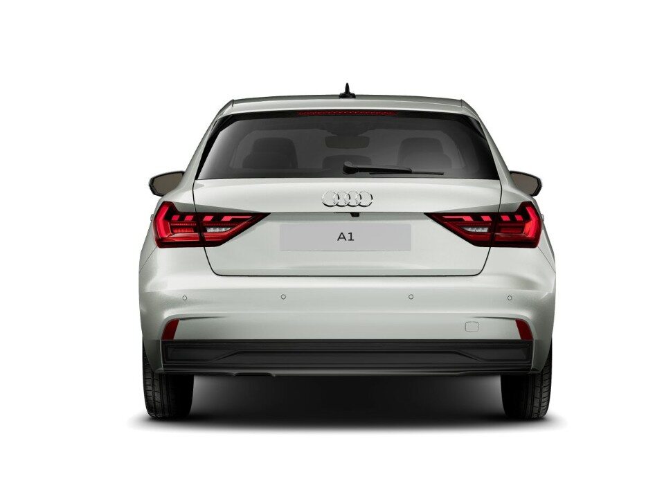 AUDI A1 Sportback 30 TFSI Attraction, Benzin, Occasion / Gebraucht, Automatik - 3