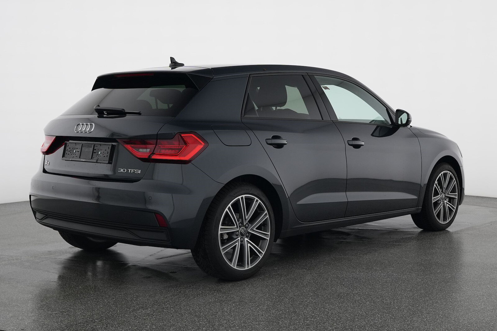 AUDI A1 Sportback 1.0 30 TFSI Attraction S-Tronic, Petrol, Second hand / Used, Automatic - 4