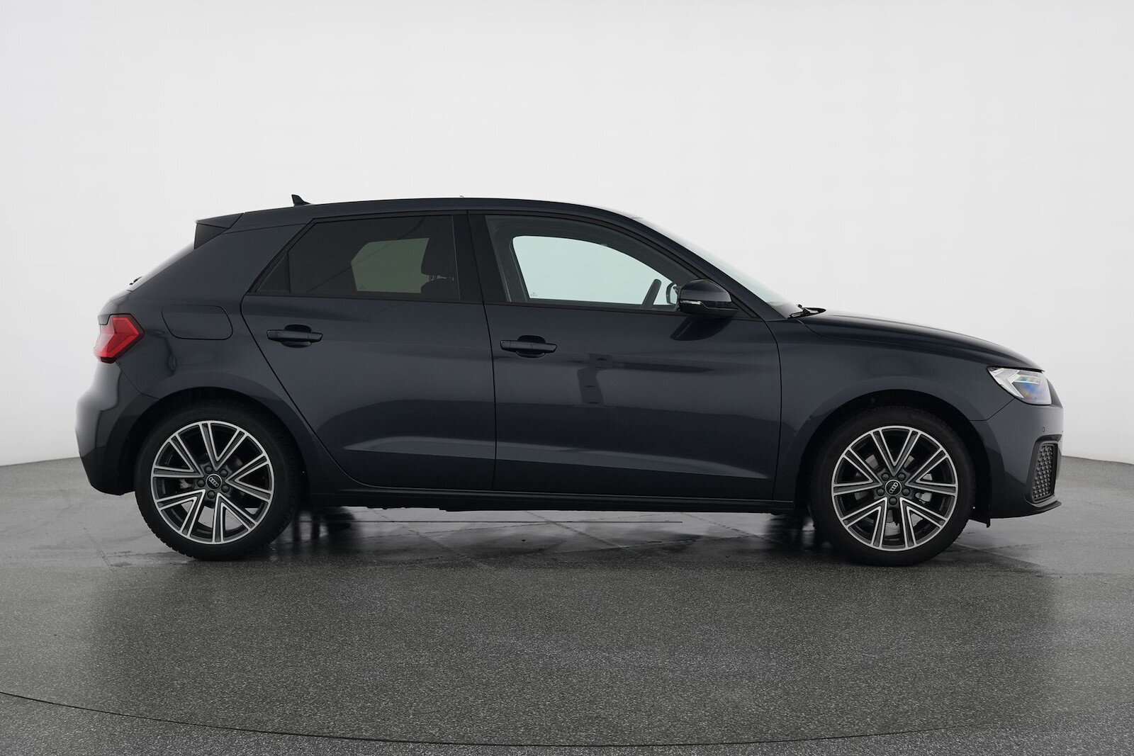 AUDI A1 Sportback 1.0 30 TFSI Attraction S-Tronic, Petrol, Second hand / Used, Automatic - 6
