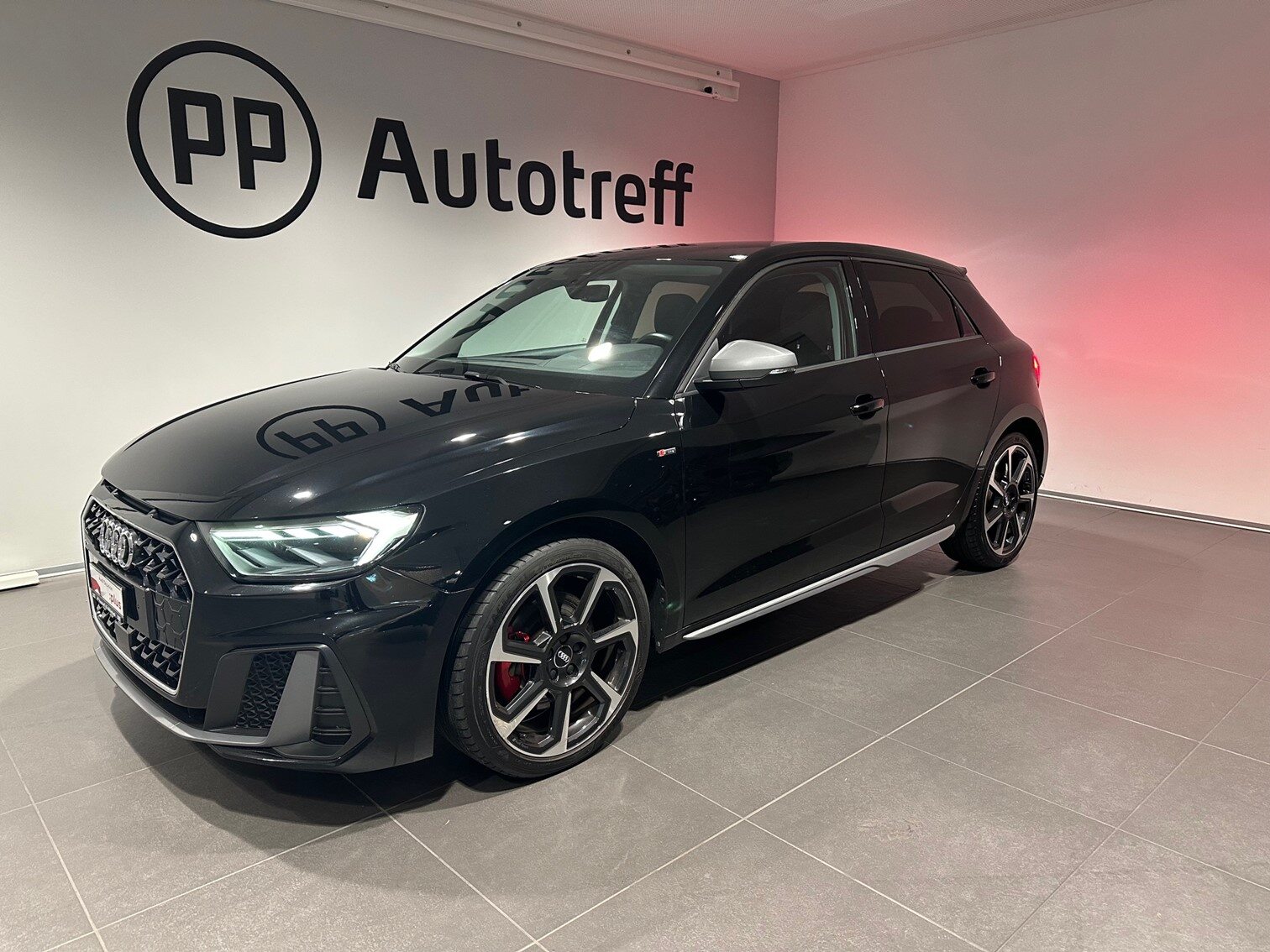 AUDI A1 40 TFSI S Line, Essence, Occasion / Utilisé, Automatique - 2