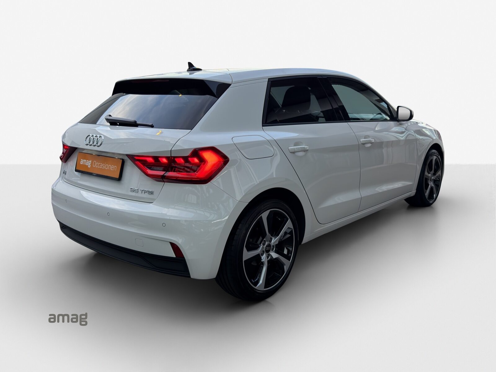 AUDI A1 Sportback 35 TFSI, Petrol, Second hand / Used, Automatic - 5