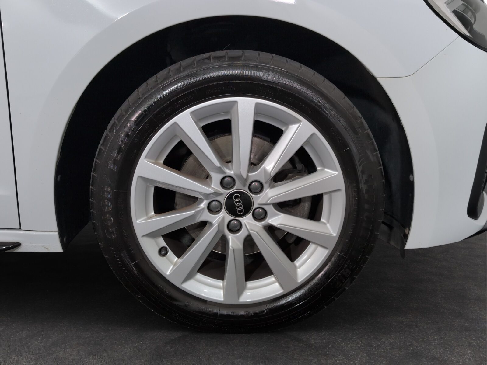 AUDI A1 Sportback 30 TFSI Attraction, Benzin, Occasion / Gebraucht, Handschaltung - 5