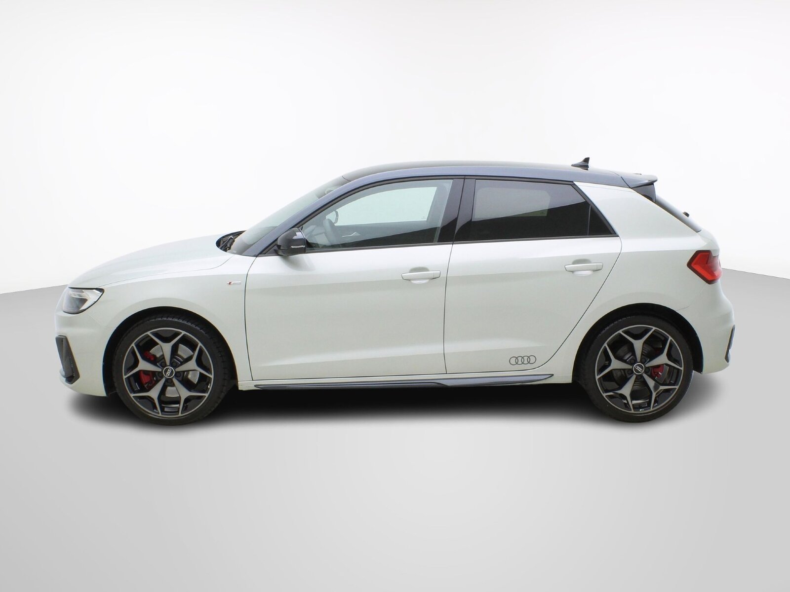 AUDI A1 Sportback 40 TFSI S Line S-Tronic **Audi Werksgarant, Petrol, Second hand / Used, Automatic - 3