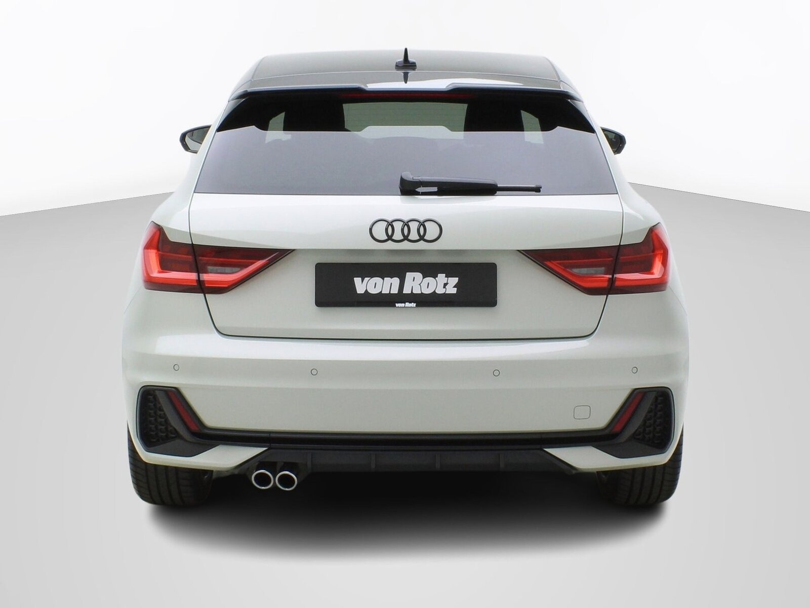 AUDI A1 Sportback 40 TFSI S Line S-Tronic **Audi Werksgarant, Petrol, Second hand / Used, Automatic - 4