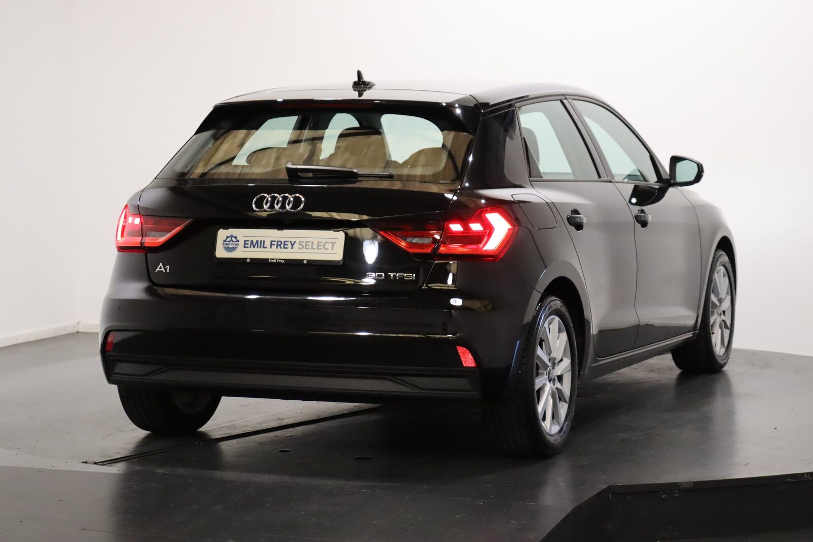AUDI A1 Sportback 1.0 30 TFSI S-Tronic, Benzin, Occasion / Gebraucht, Automatik - 2