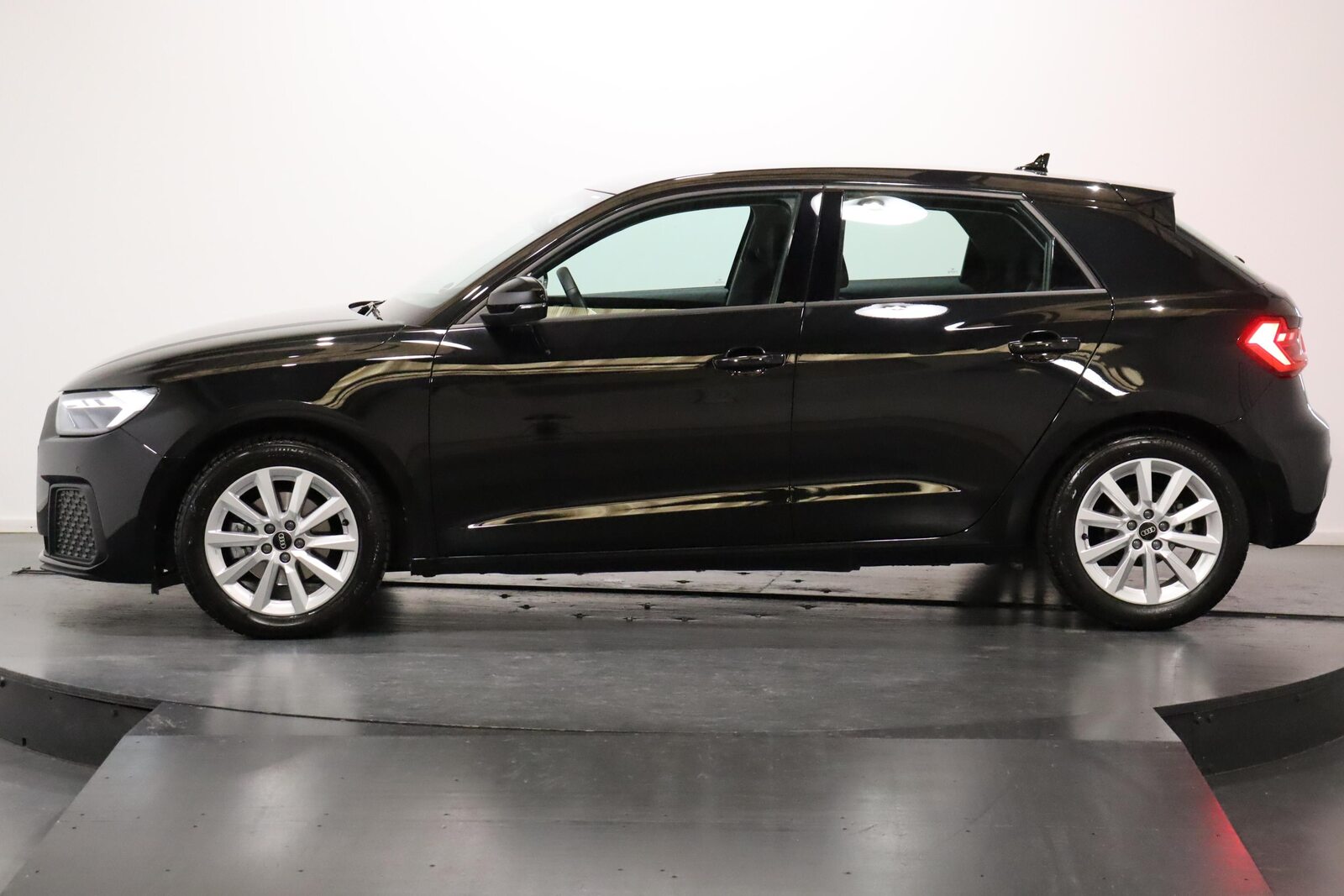 AUDI A1 Sportback 1.0 30 TFSI S-Tronic, Benzin, Occasion / Gebraucht, Automatik - 4