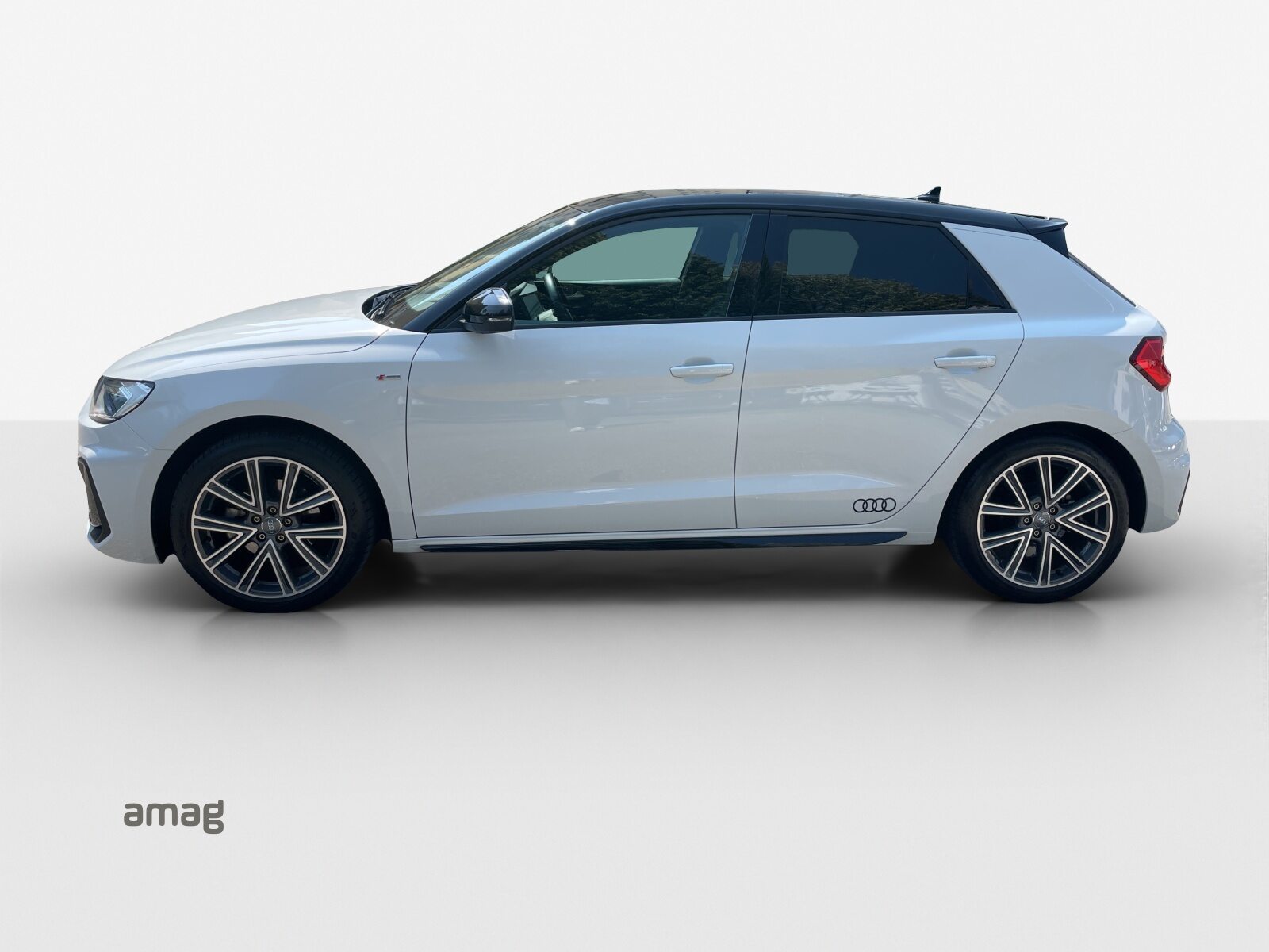 AUDI A1 Sportback 35 TFSI S line, Petrol, Second hand / Used, Automatic - 2