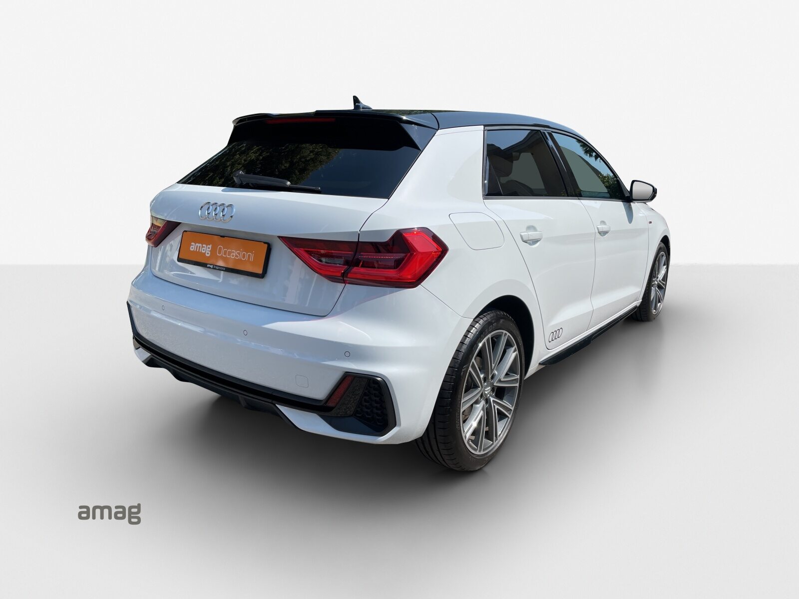 AUDI A1 Sportback 35 TFSI S line, Petrol, Second hand / Used, Automatic - 5