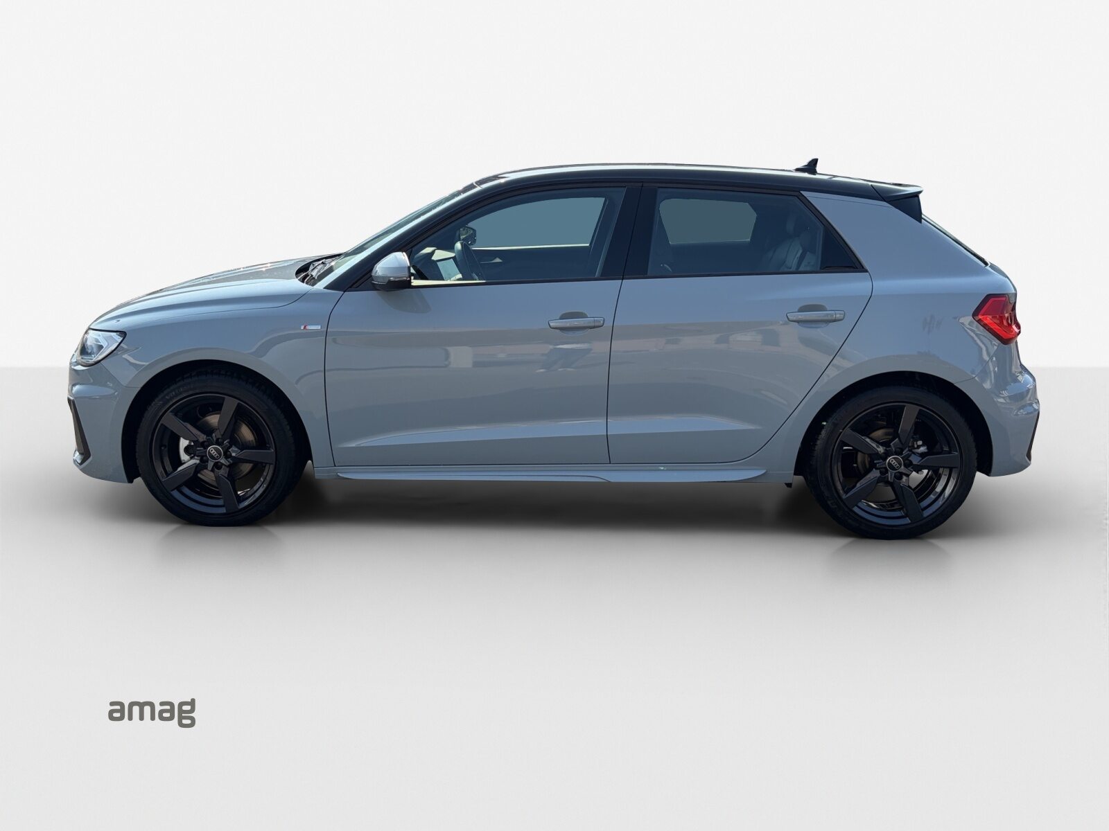 AUDI A1 Sportback 30 TFSI S line Attraction, Benzin, Occasion / Gebraucht, Automatik - 2