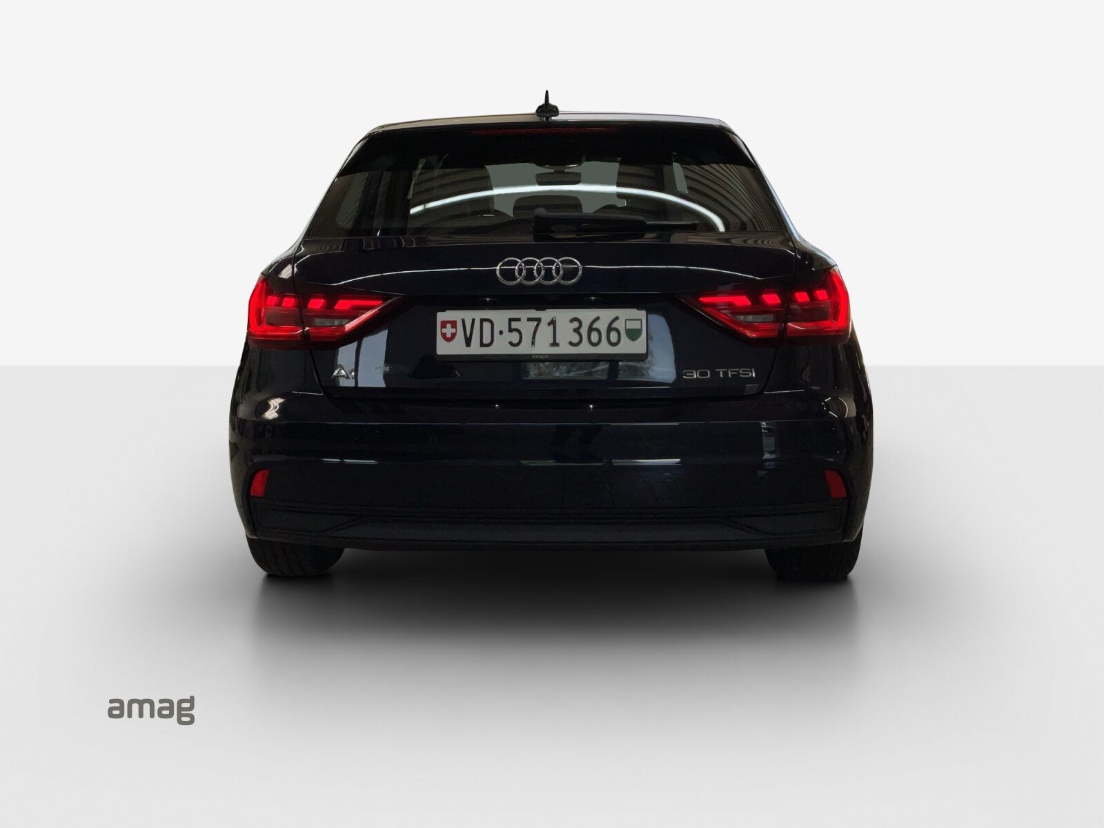 AUDI A1 Sportback 30 TFSI Attraction, Petrol, Second hand / Used, Automatic - 4