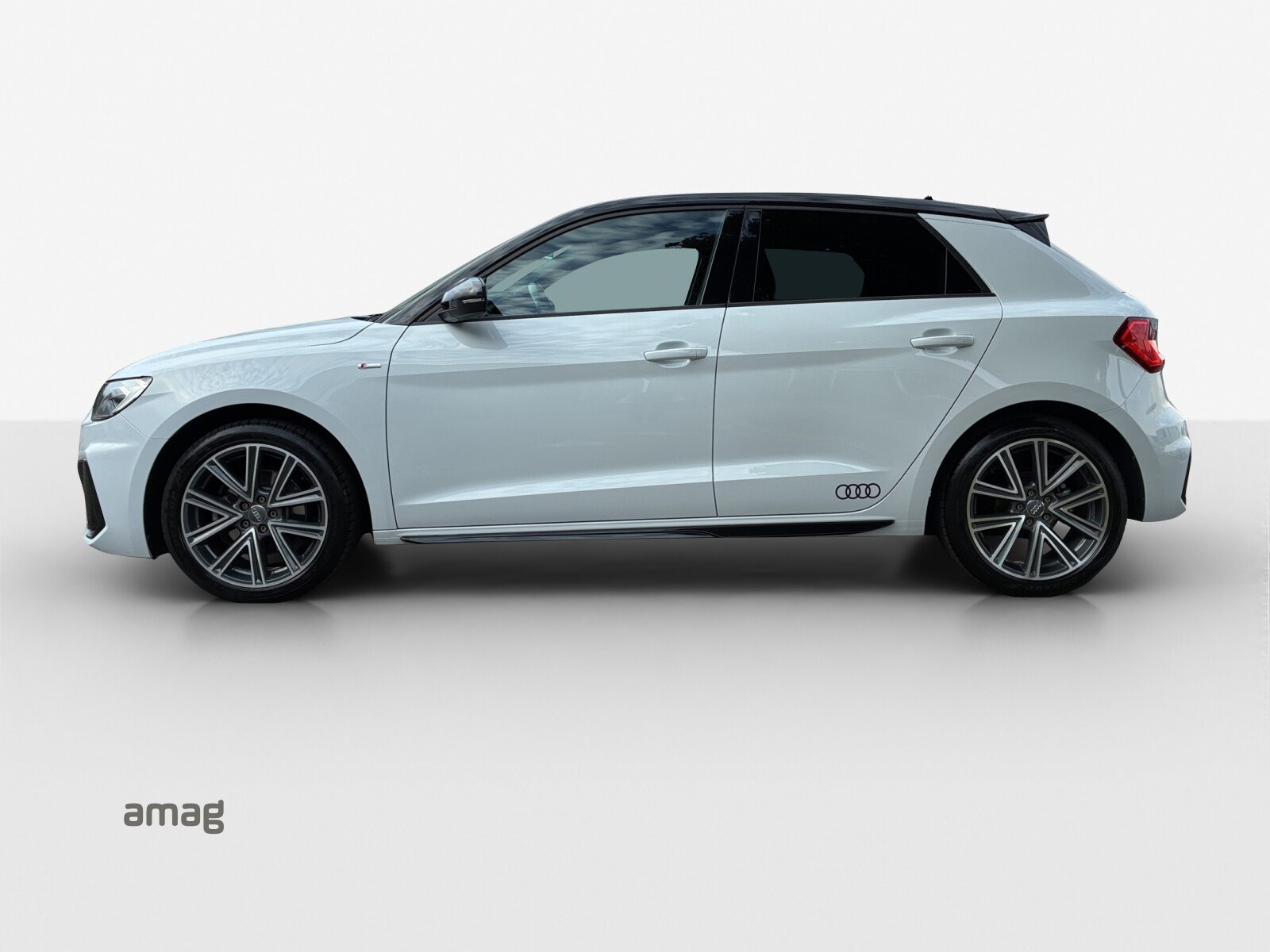AUDI A1 Sportback 35 TFSI S line, Benzin, Occasion / Gebraucht, Automatik - 2