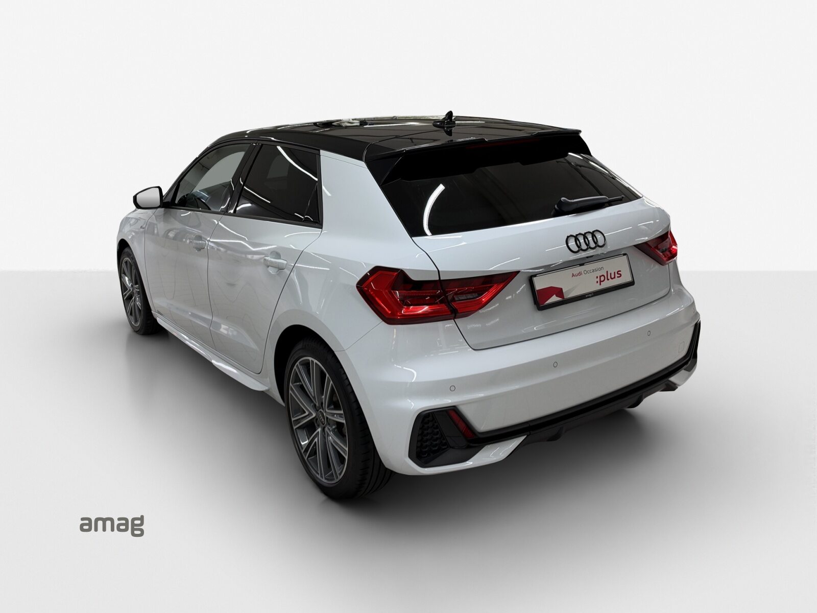 AUDI A1 Sportback 30 TFSI S line Attraction, Petrol, Second hand / Used, Automatic - 3