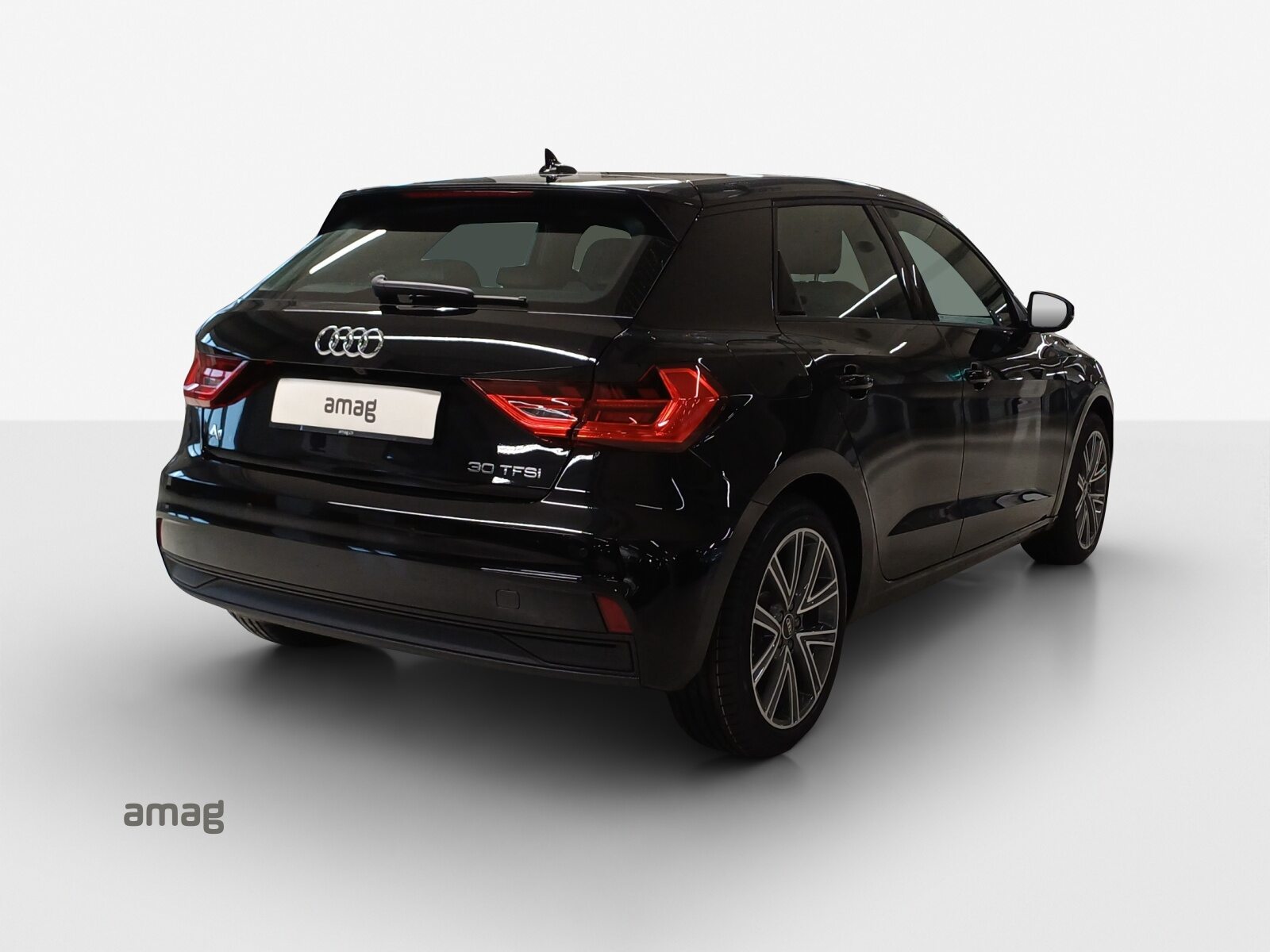 AUDI A1 Sportback 30 TFSI Attraction, Petrol, Second hand / Used, Automatic - 5