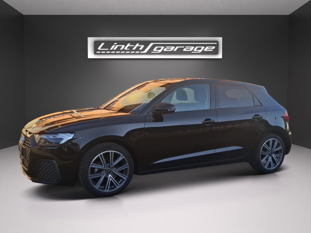 AUDI A1 1.0 30 TFSI Sportback intense, Petrol, Second hand / Used, Automatic - 4