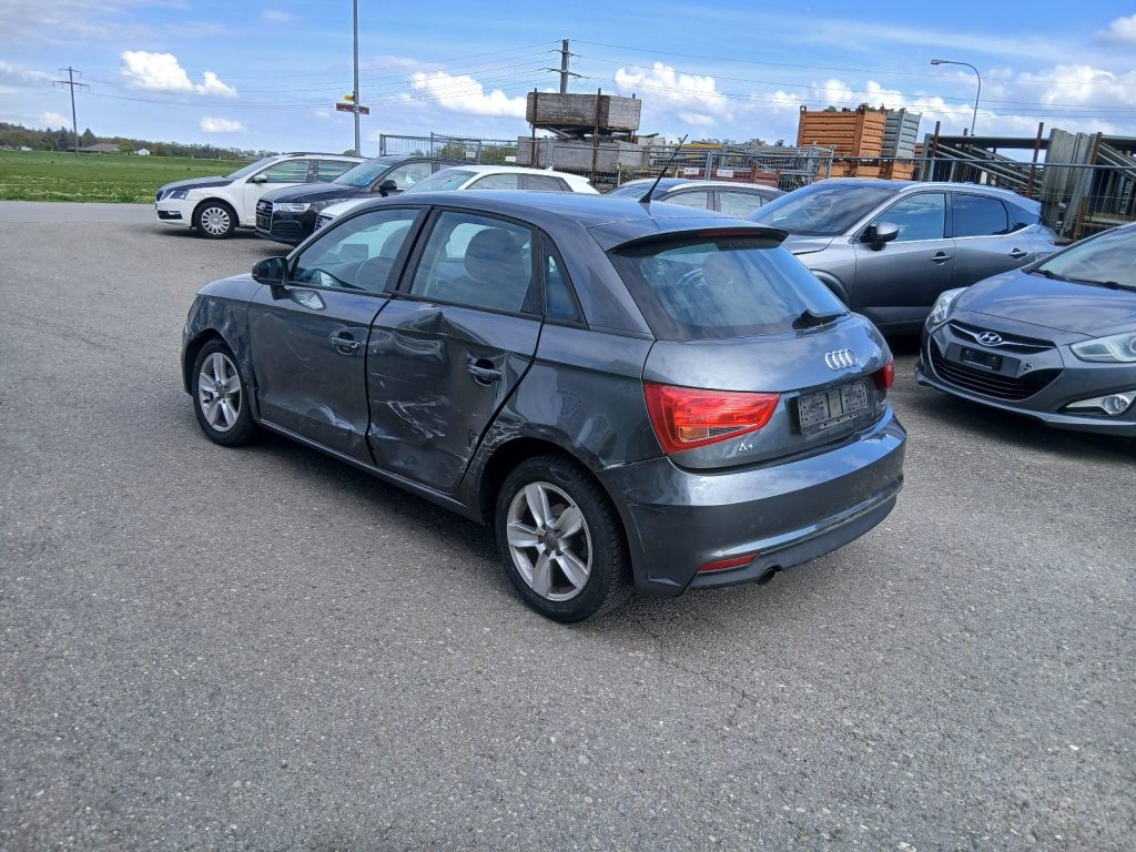 AUDI A1 1.0 TFSI ultra, Essence, Occasion / Utilisé, Manuelle - 4