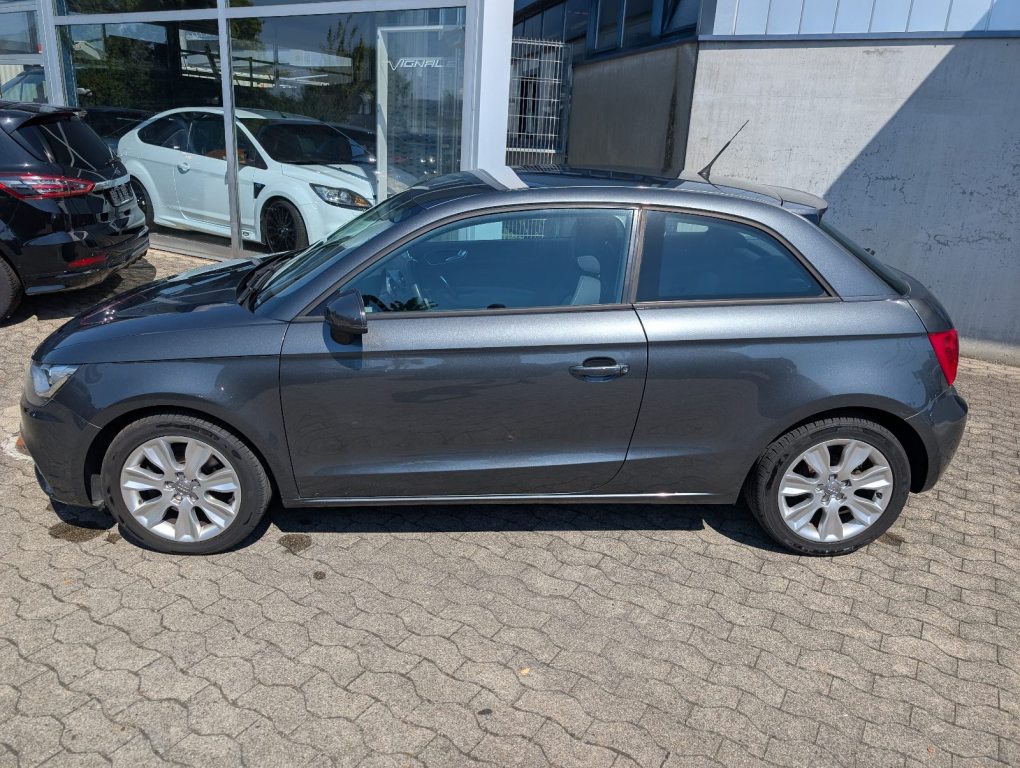 AUDI A1 1.4 TFSI Ambition, Benzin, Occasion / Gebraucht, Handschaltung - 6