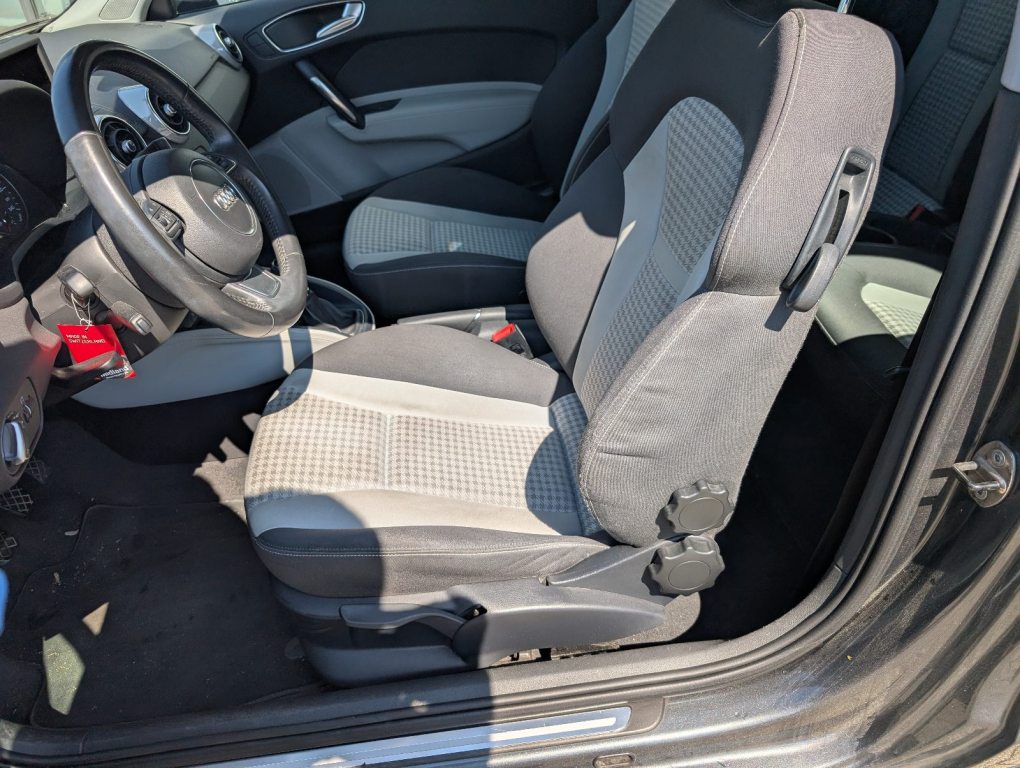 AUDI A1 1.4 TFSI Ambition, Benzin, Occasion / Gebraucht, Handschaltung - 3