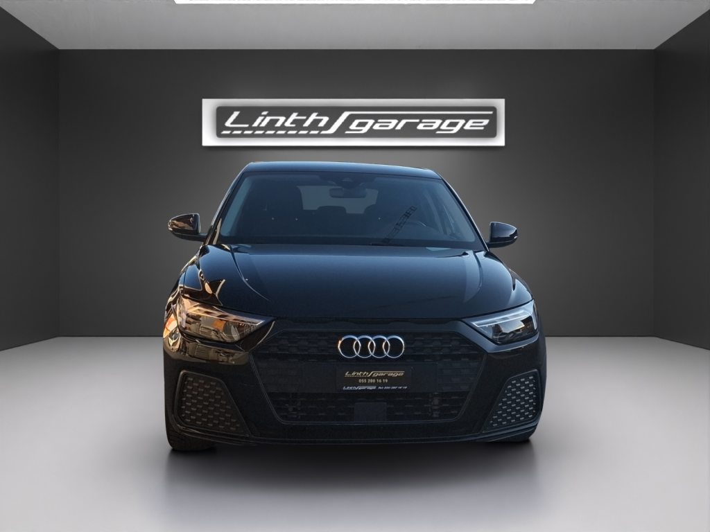 AUDI A1 1.0 30 TFSI Sportback intense, Petrol, Second hand / Used, Automatic - 2
