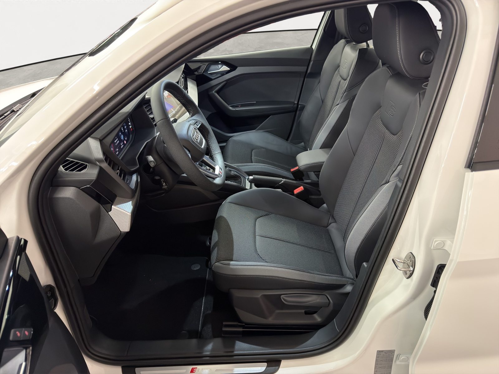 AUDI A1 Sportback 35 TFSI, Benzin, Vorführwagen, Automatik - 5
