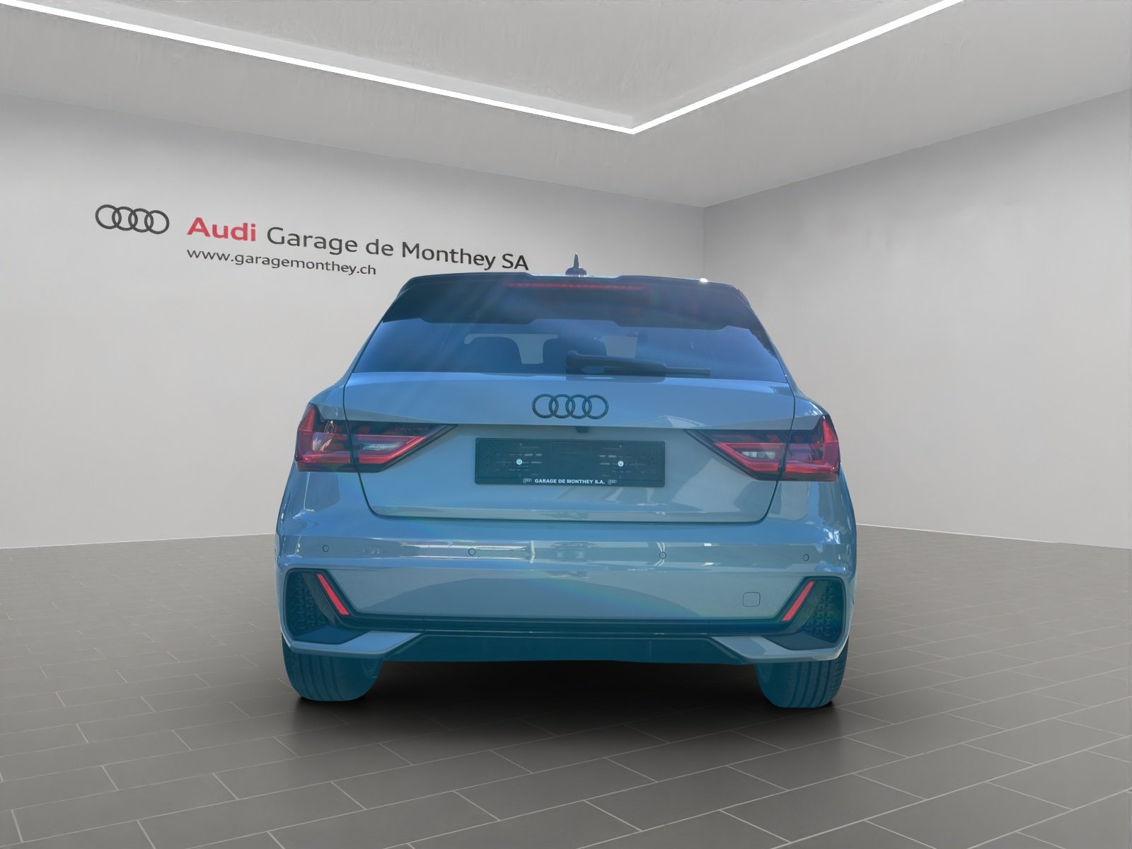 AUDI A1 Sportback 35 TFSI S line, Petrol, Ex-demonstrator, Automatic - 4