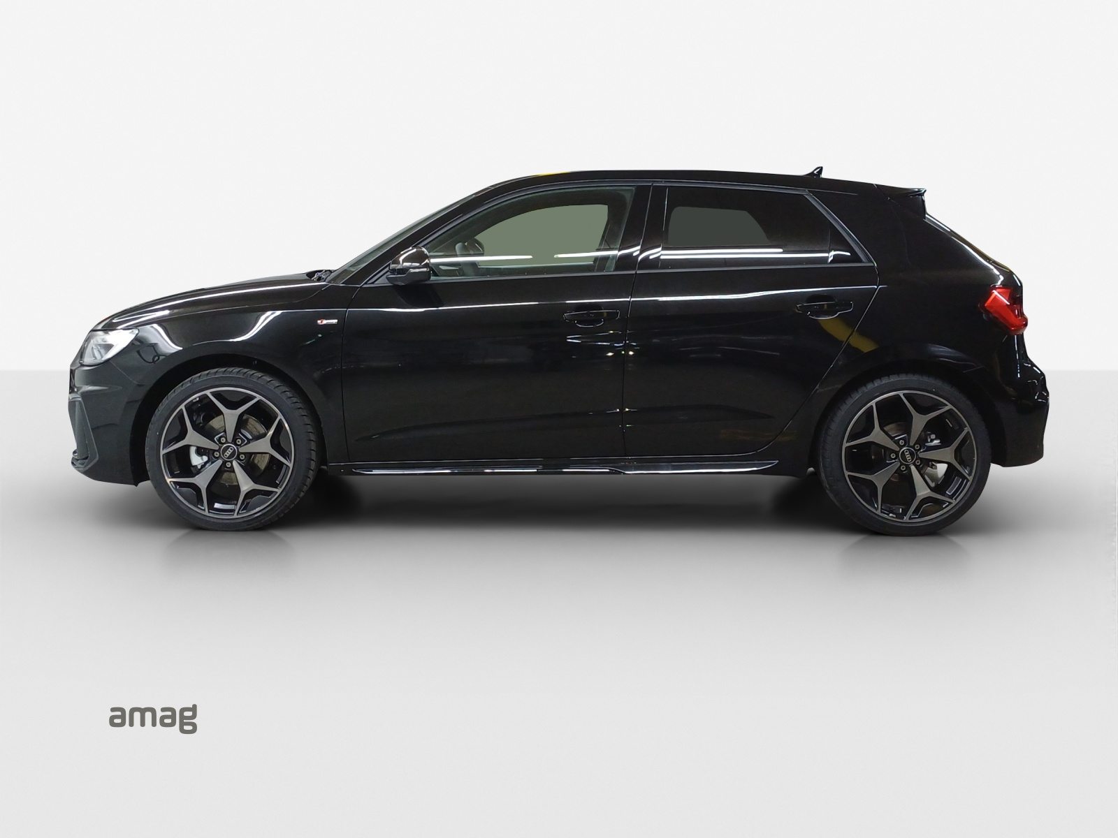 AUDI A1 Sportback 30 TFSI S line Attraction, Petrol, Ex-demonstrator, Automatic - 2