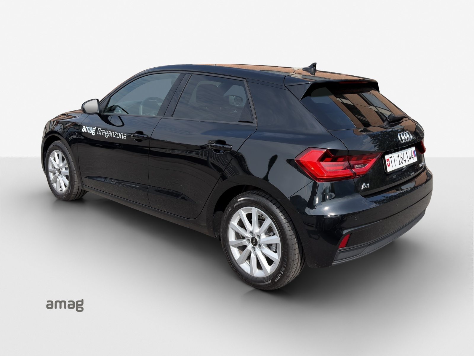 AUDI A1 Sportback 30 TFSI Attraction, Petrol, Ex-demonstrator, Automatic - 3