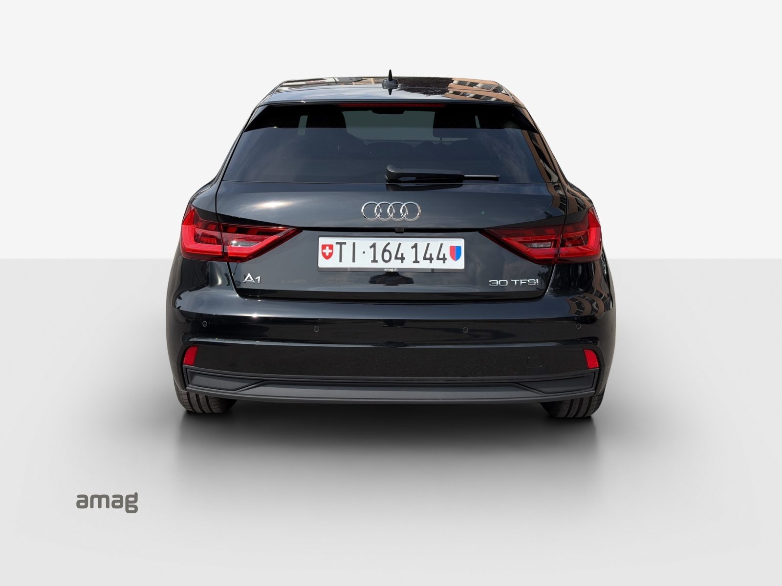 AUDI A1 Sportback 30 TFSI Attraction, Petrol, Ex-demonstrator, Automatic - 4