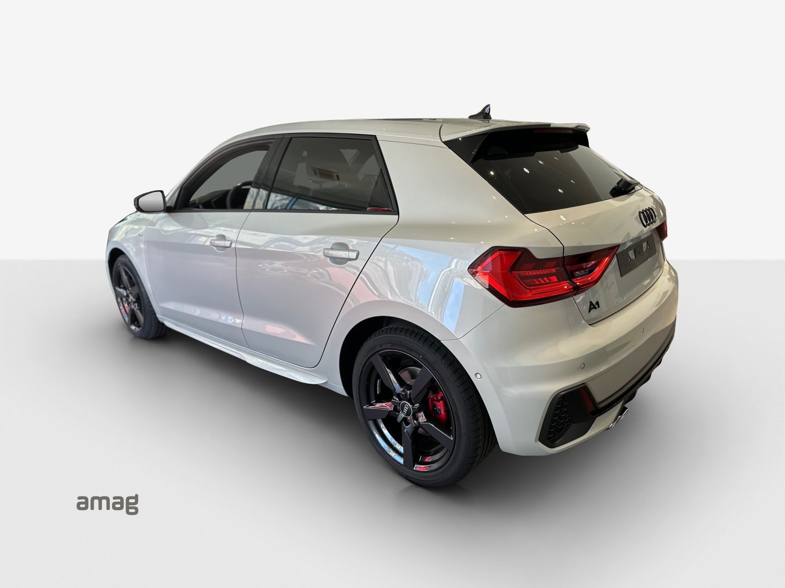 AUDI A1 Sportback 40 TFSI S line, Petrol, Ex-demonstrator, Automatic - 3