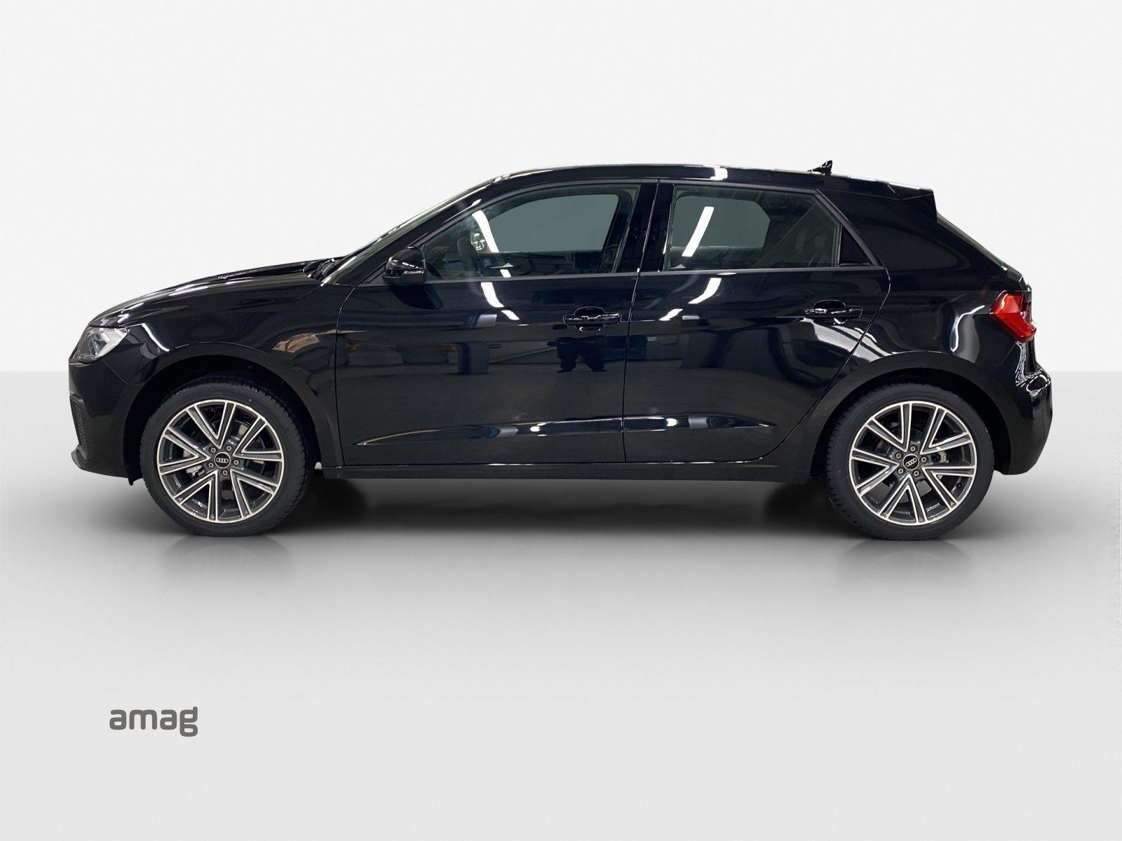 AUDI A1 Sportback 30 TFSI Attraction, Petrol, Ex-demonstrator, Automatic - 2