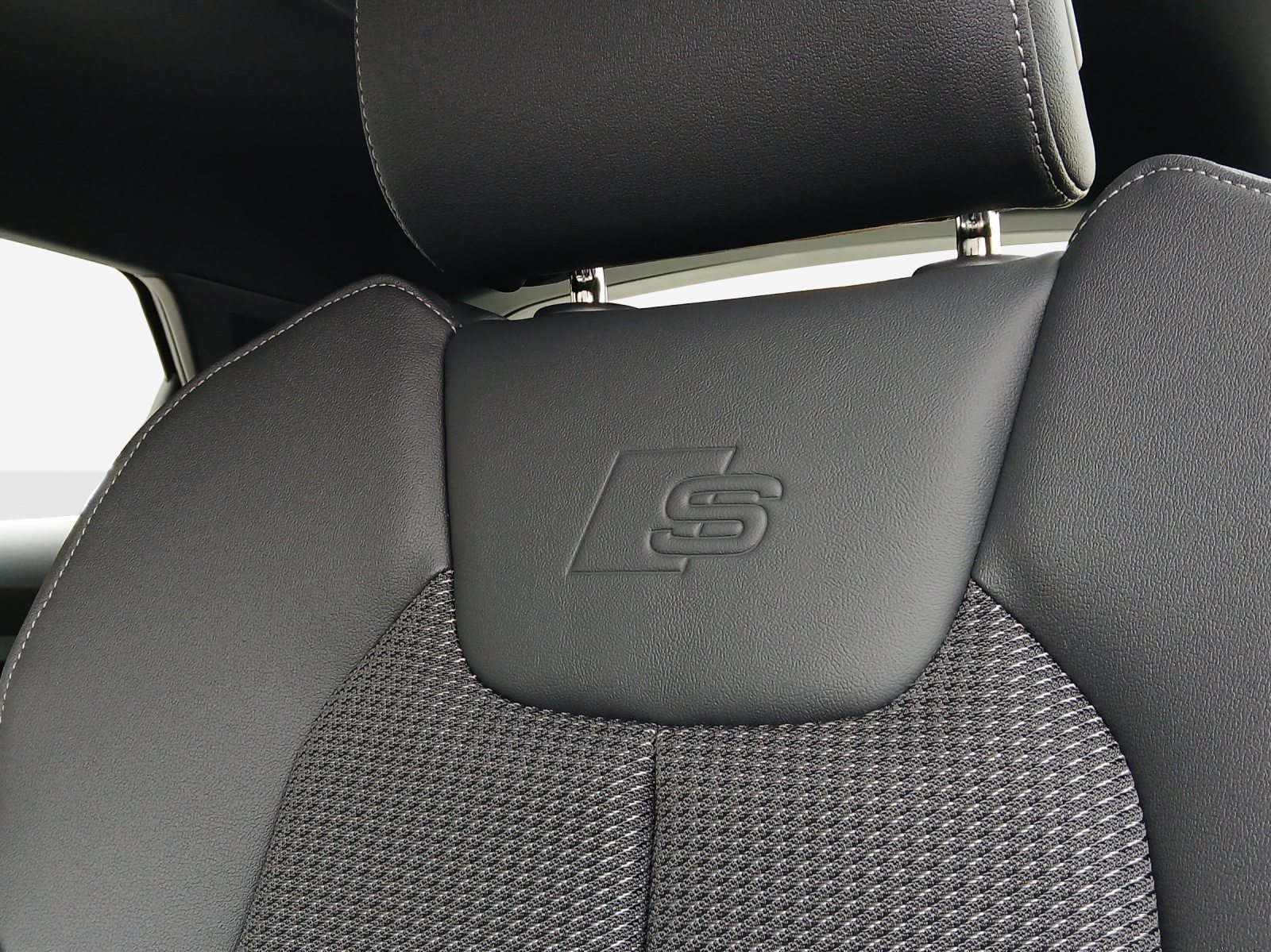 AUDI A1 Sportback 30 TFSI Attraction, Benzin, Automatik - 7