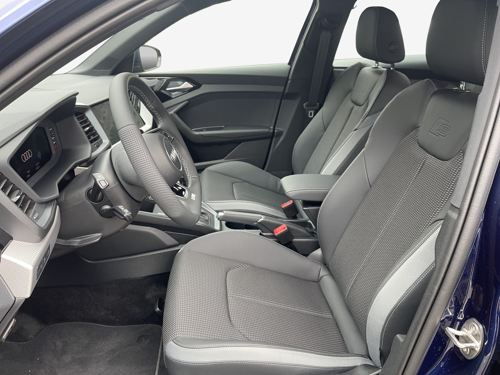 AUDI A1 Sportback 30 TFSI Attraction, Benzin, Automatik - 3