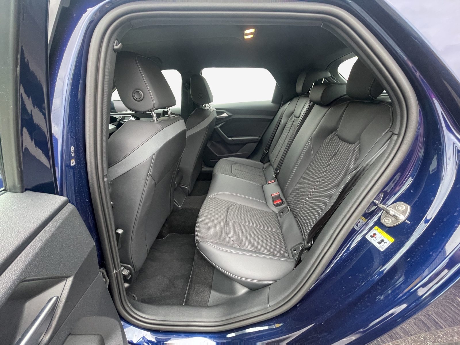 AUDI A1 Sportback 30 TFSI Attraction, Benzin, Automatik - 7