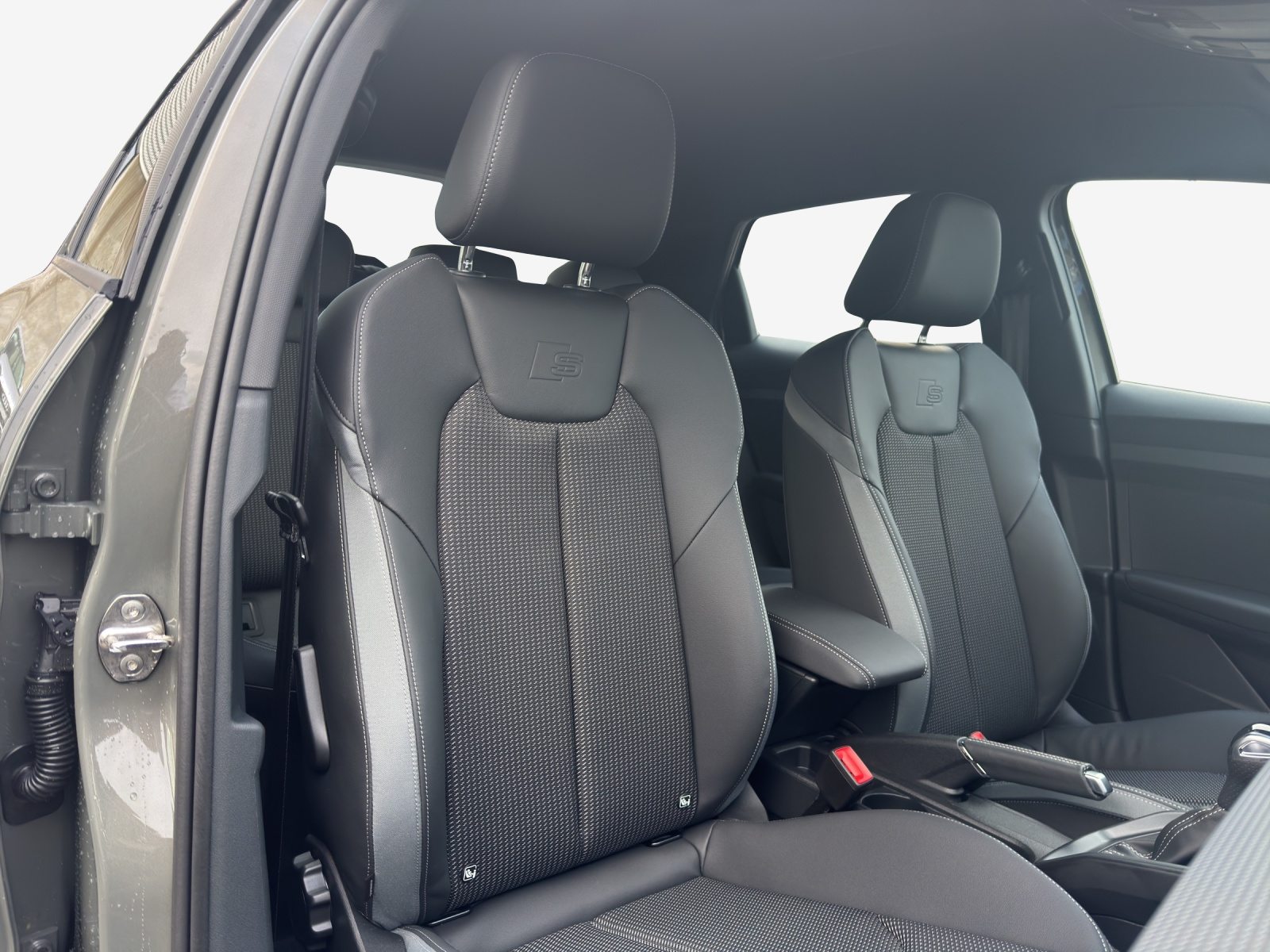 AUDI A1 Sportback 30 TFSI Attraction, Benzin, Automatik - 2