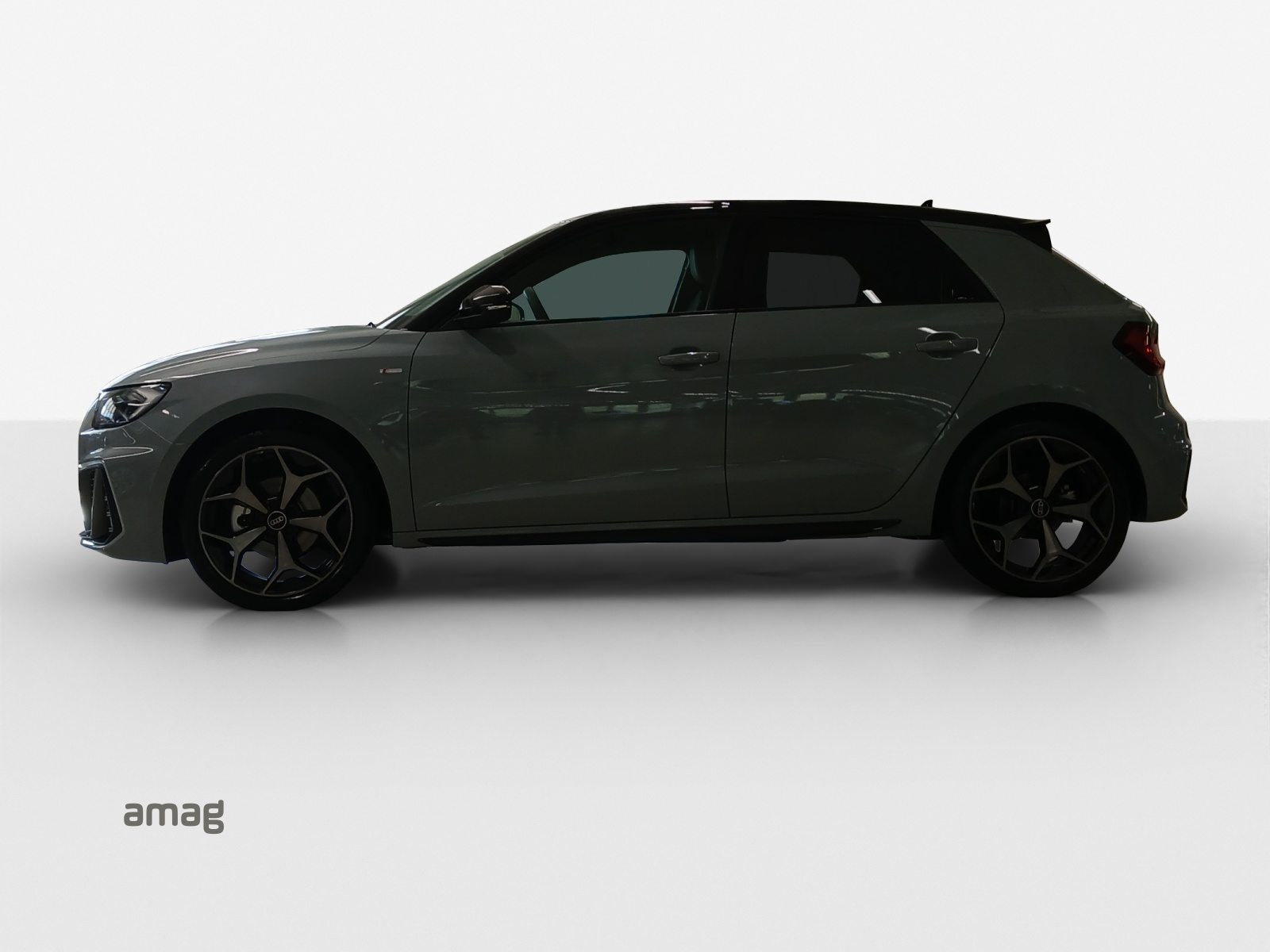 AUDI A1 Sportback 35 TFSI S line, Petrol, Automatic - 2