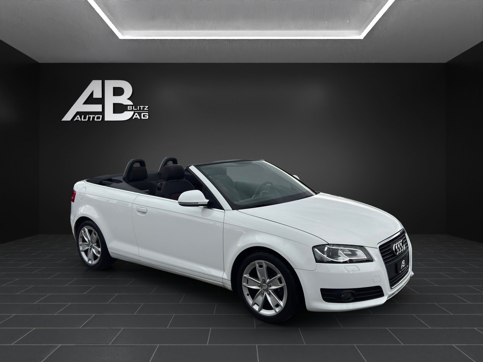 AUDI A3 Cabriolet 1.8 TFSI S-Line Ambition S-tronic, Petrol, Second hand / Used, Automatic - 6