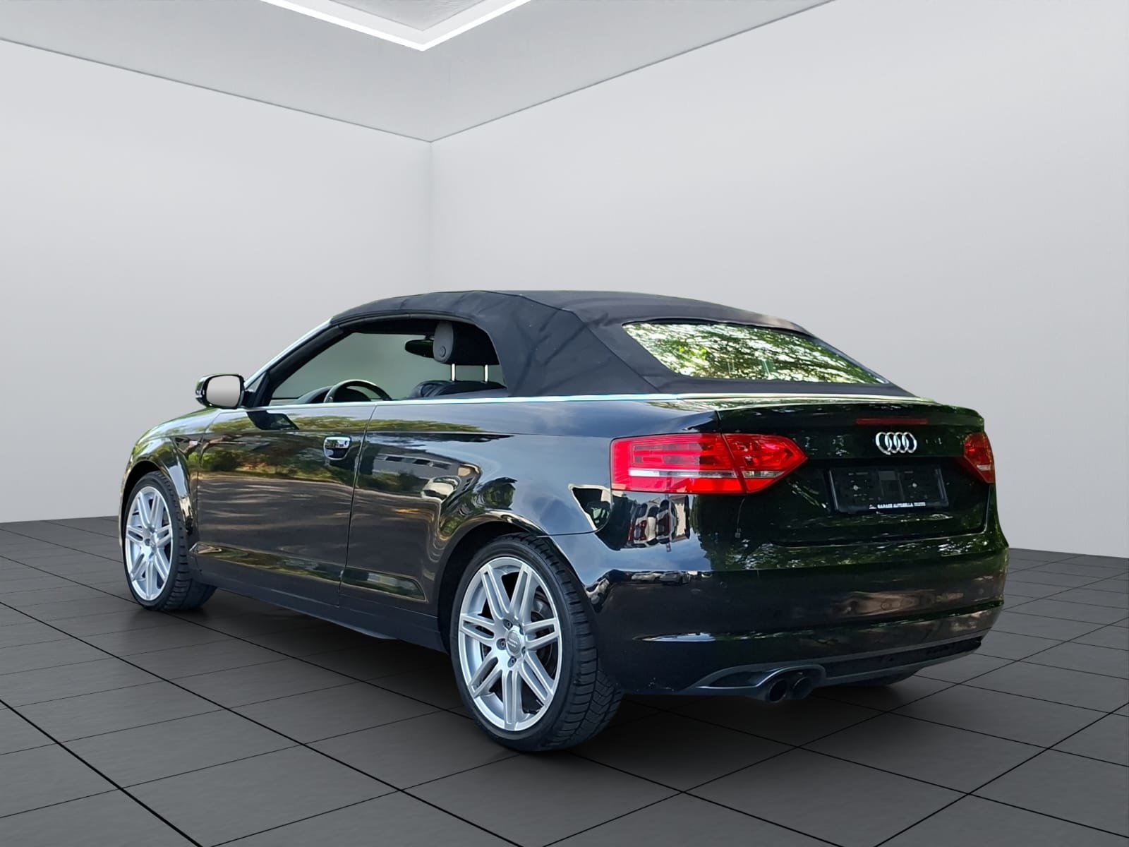 AUDI A3 Cabriolet 1.8 TFSI Attraction S-tronic, Benzin, Occasion / Gebraucht, Automatik - 4