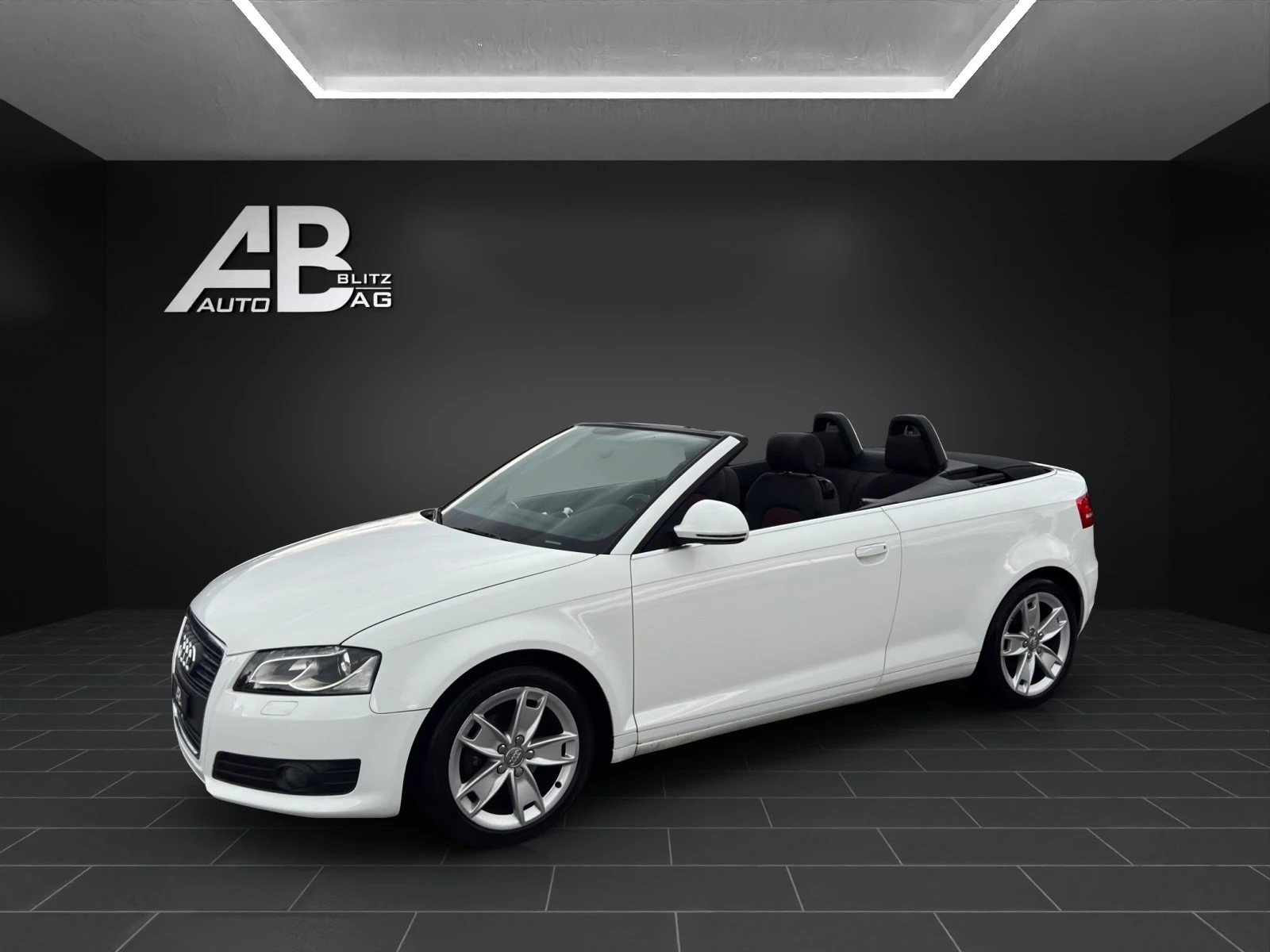 AUDI A3 Cabriolet 1.8 TFSI S-Line Ambition S-tronic, Benzin, Occasion / Gebraucht, Automatik - 2