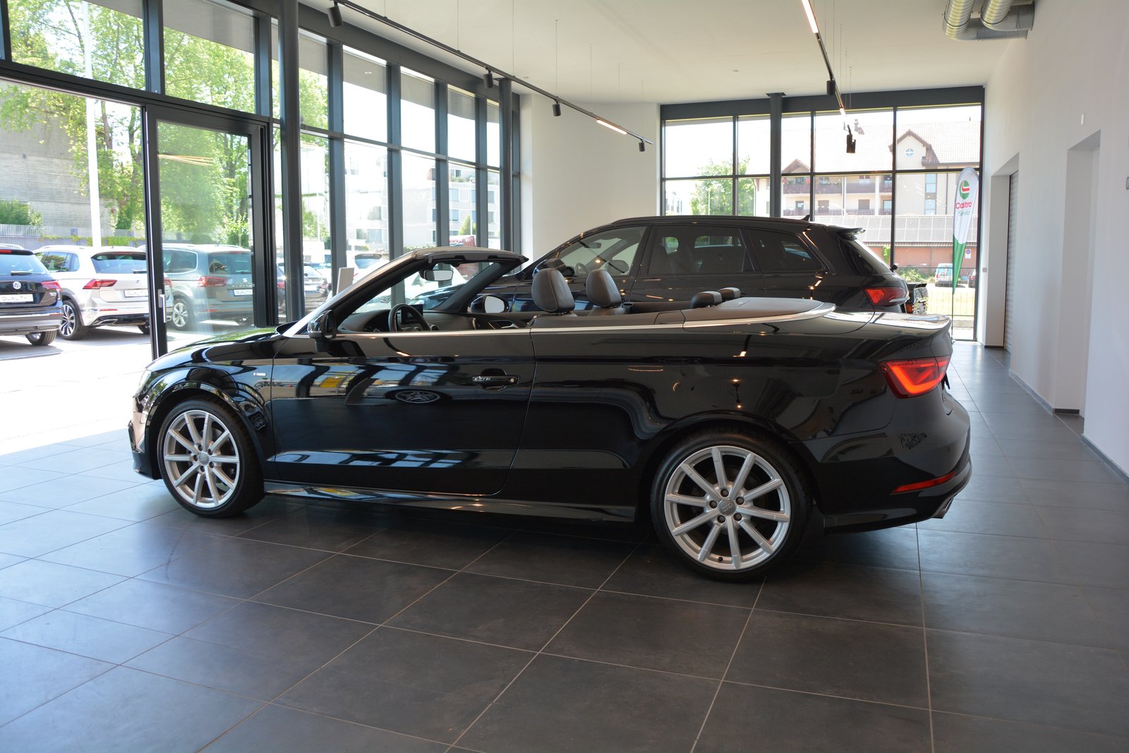 AUDI A3 Cabriolet 1.4 TFSI Attraction S-tronic S-Line, Benzin, Occasion / Gebraucht, Automatik - 3