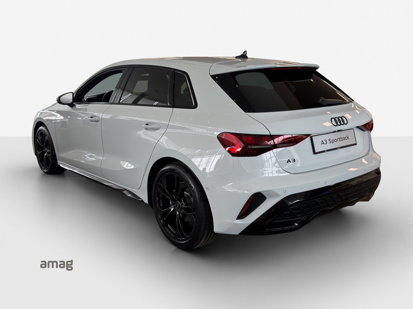 AUDI A3 Sportback TFSI 110 kW S line Attraction, Benzin, Neues Fahrzeug mit Tageszulassung, Automatik - 3