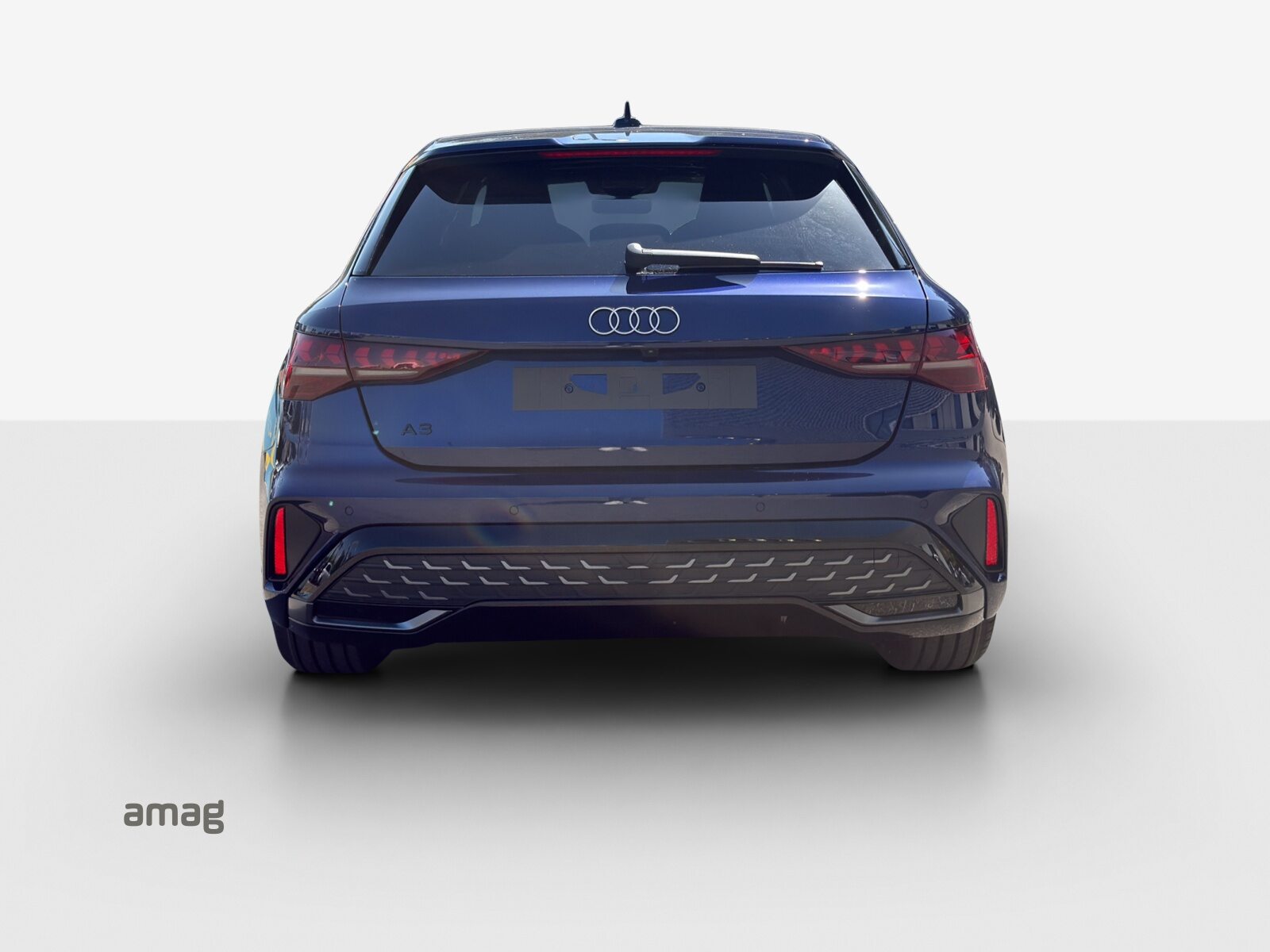 AUDI A3 Sportback TFSI 110 kW S line Attraction, Petrol, Pre-registered new car, Automatic - 4