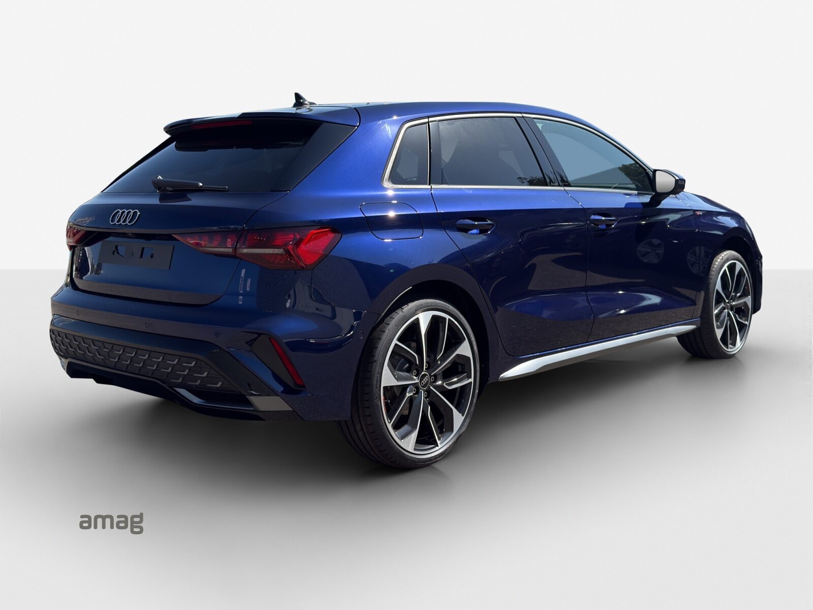 AUDI A3 Sportback TFSI 110 kW S line Attraction, Petrol, Pre-registered new car, Automatic - 5