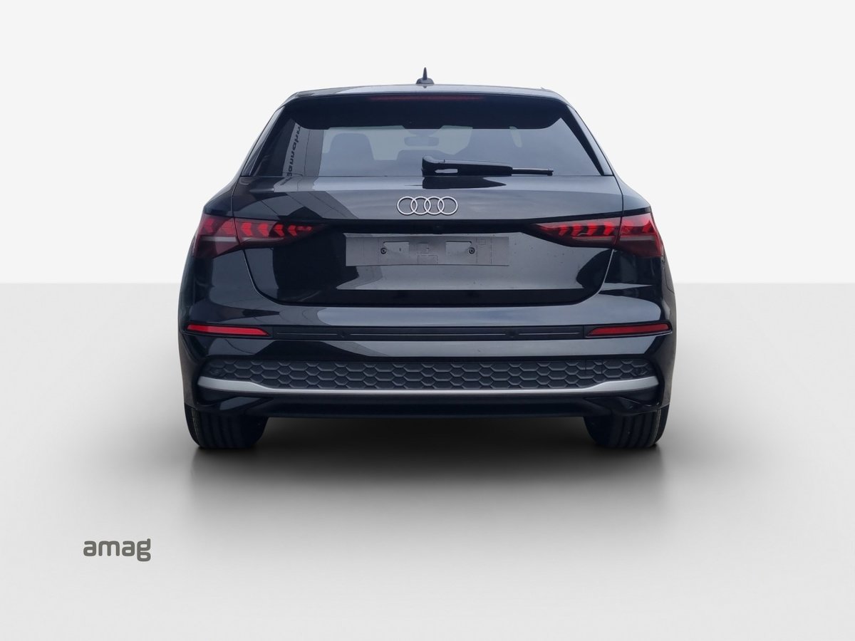 AUDI A3 Sportback 35 TFSI Attraction, Hybride Léger Essence/Électricité, Voiture nouvelle, Automatique - 4