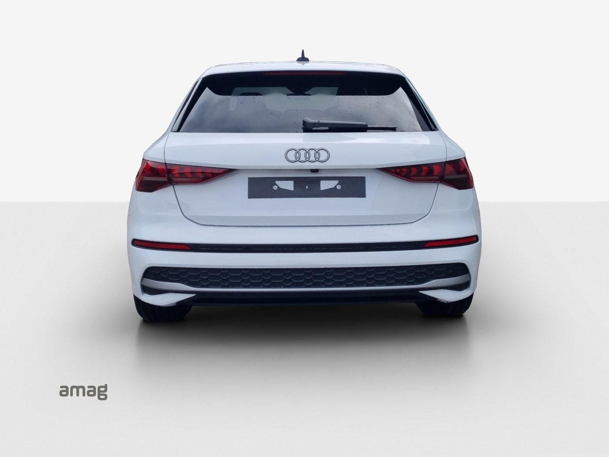 AUDI A3 Sportback 35 TFSI Attraction, Mild-Hybrid Benzin/Elektro, Neuwagen, Automatik - 4