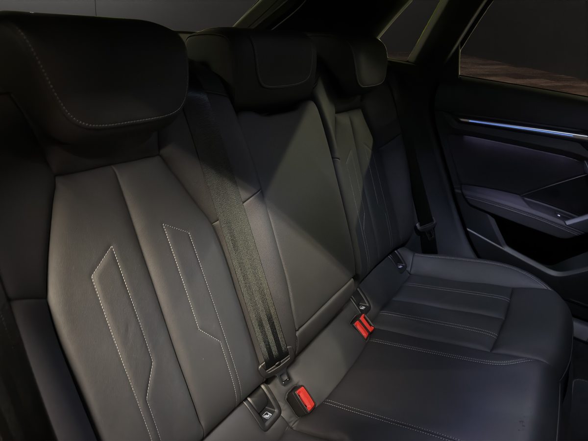 AUDI A3 as 35 TFSI S tronic, Essence, Voiture nouvelle, Automatique - 5