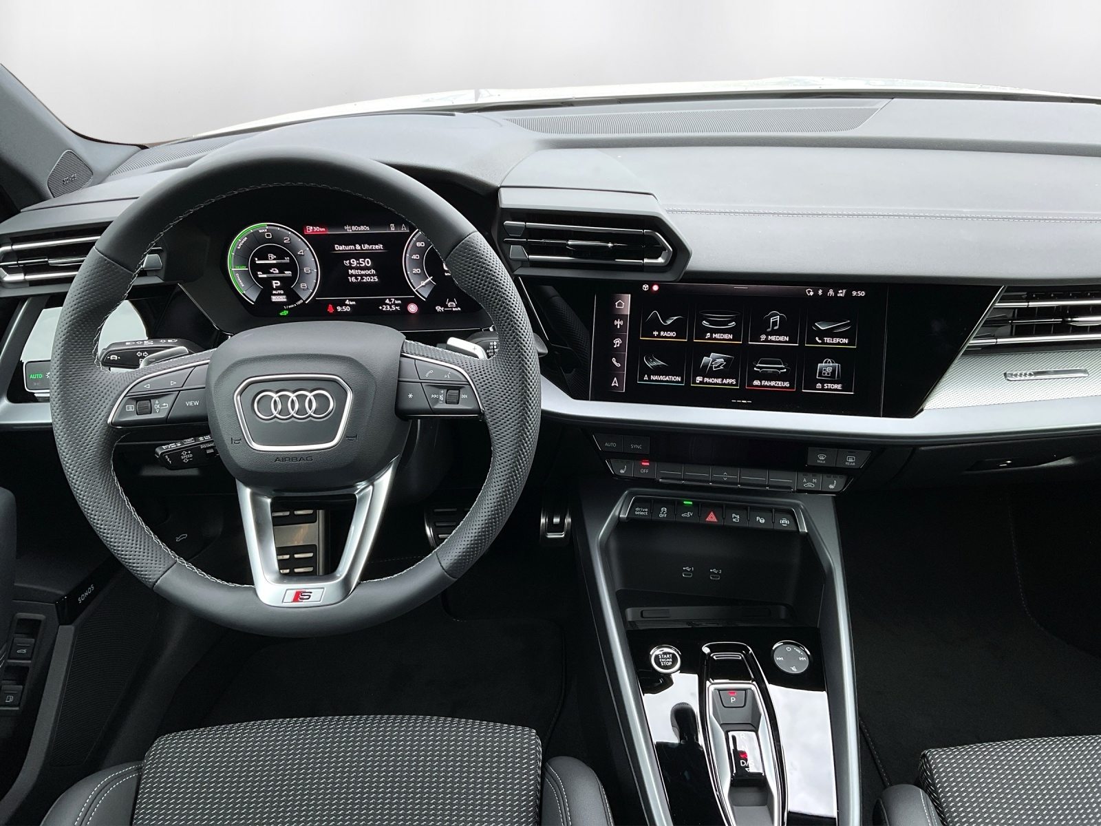 AUDI A3 Sportback TFSI e 150 kW Attraction, Full-Hybrid Petrol/Electric, New car, Automatic - 7