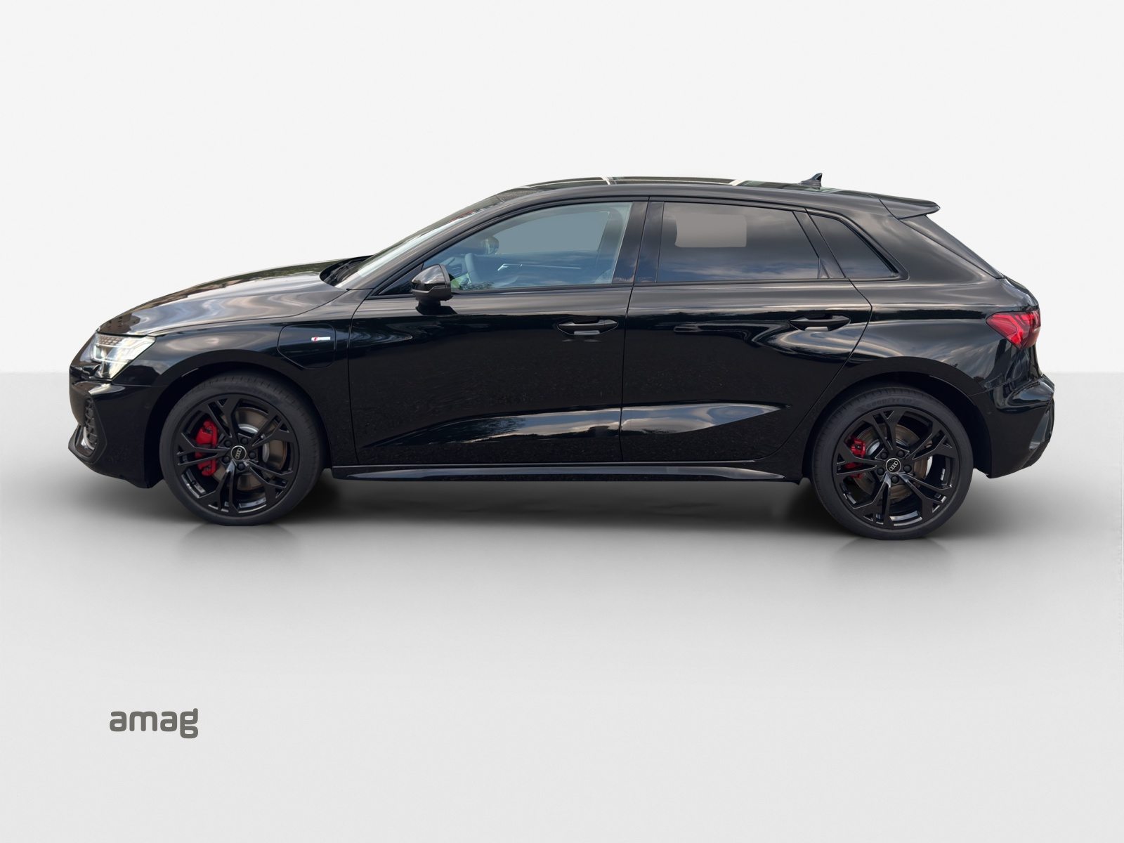 AUDI A3 Sportback TFSI e 200 kW S line Attraction, Voll-Hybrid Benzin/Elektro, Neuwagen, Automatik - 2