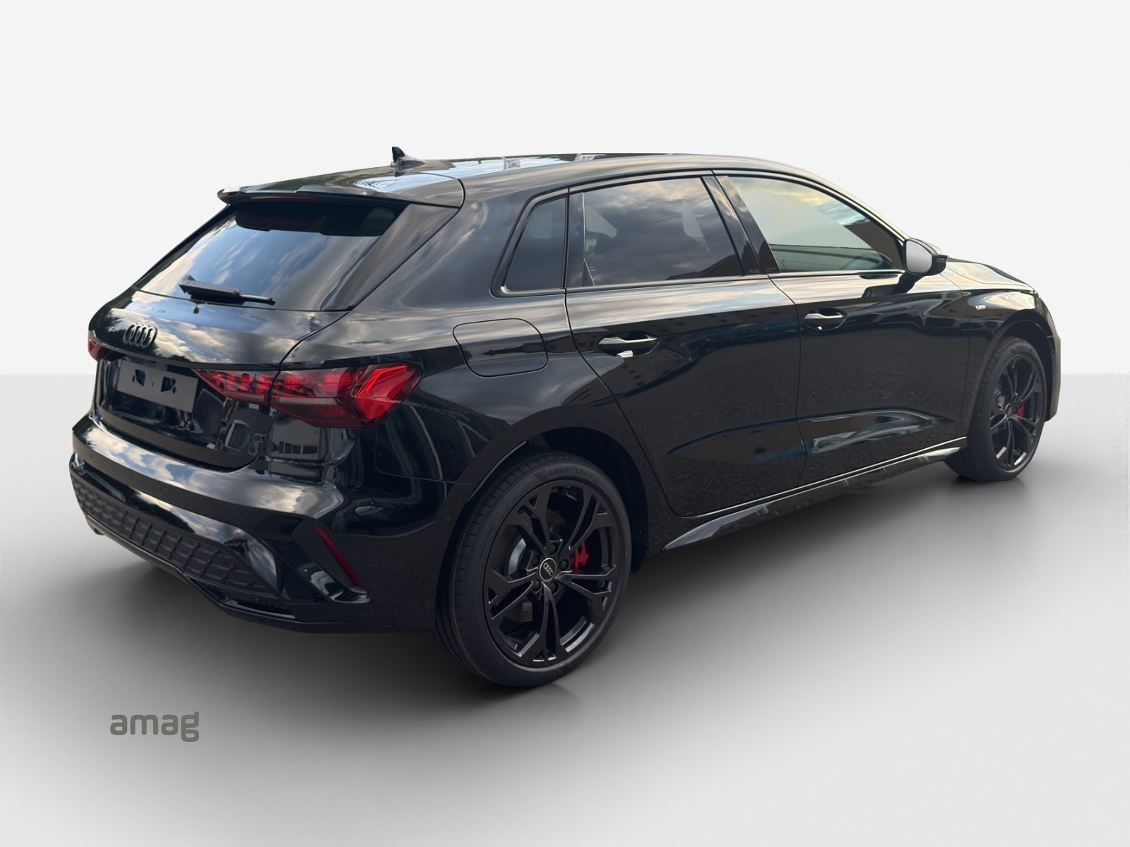 AUDI A3 Sportback TFSI e 200 kW S line Attraction, Voll-Hybrid Benzin/Elektro, Neuwagen, Automatik - 5